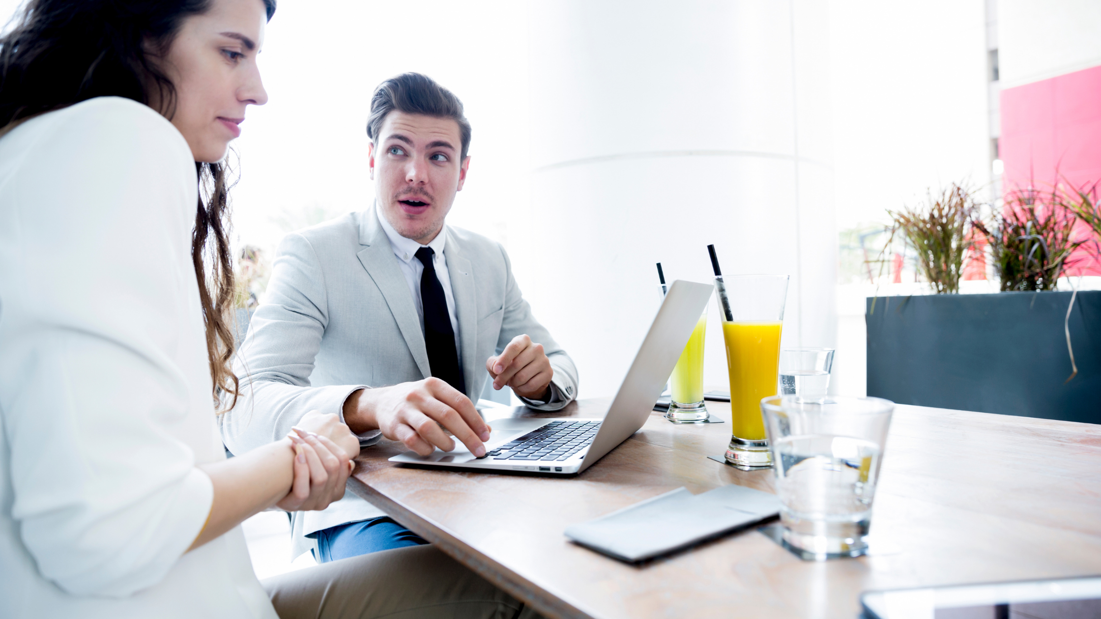Risks of Accepting Cash Offers You Should Know header image.