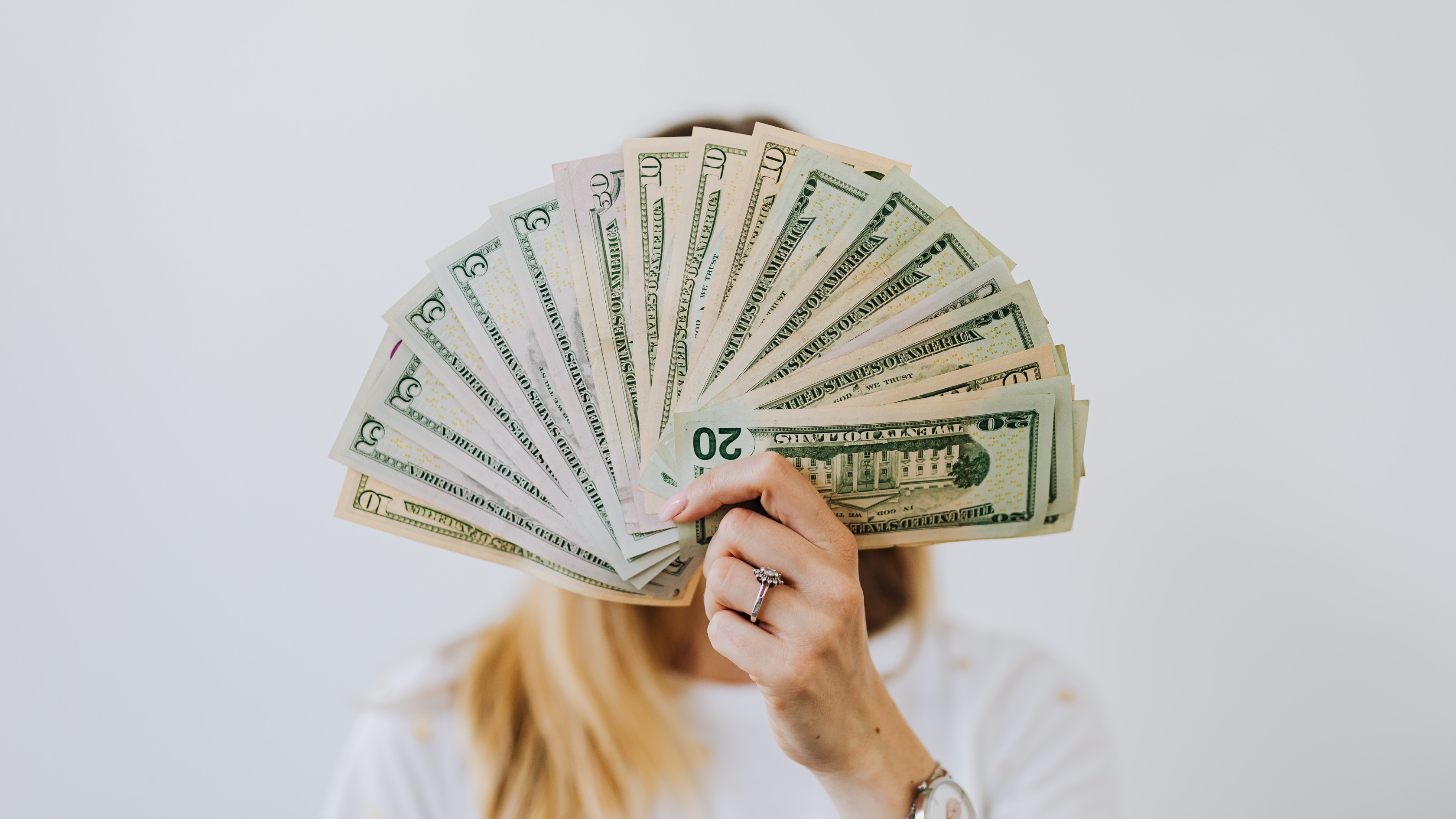 Master Cash Offer Negotiation Strategies for Success header image.