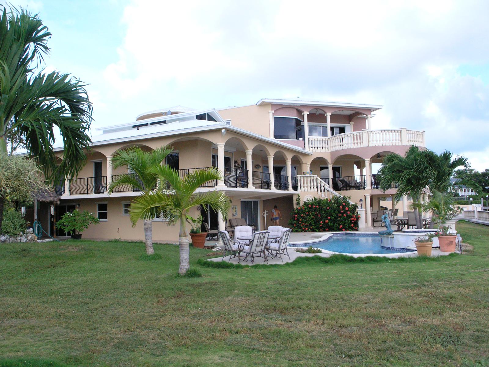 Top Strategies to Sell Your Key Largo Home Quickly and for the Best Price header image.