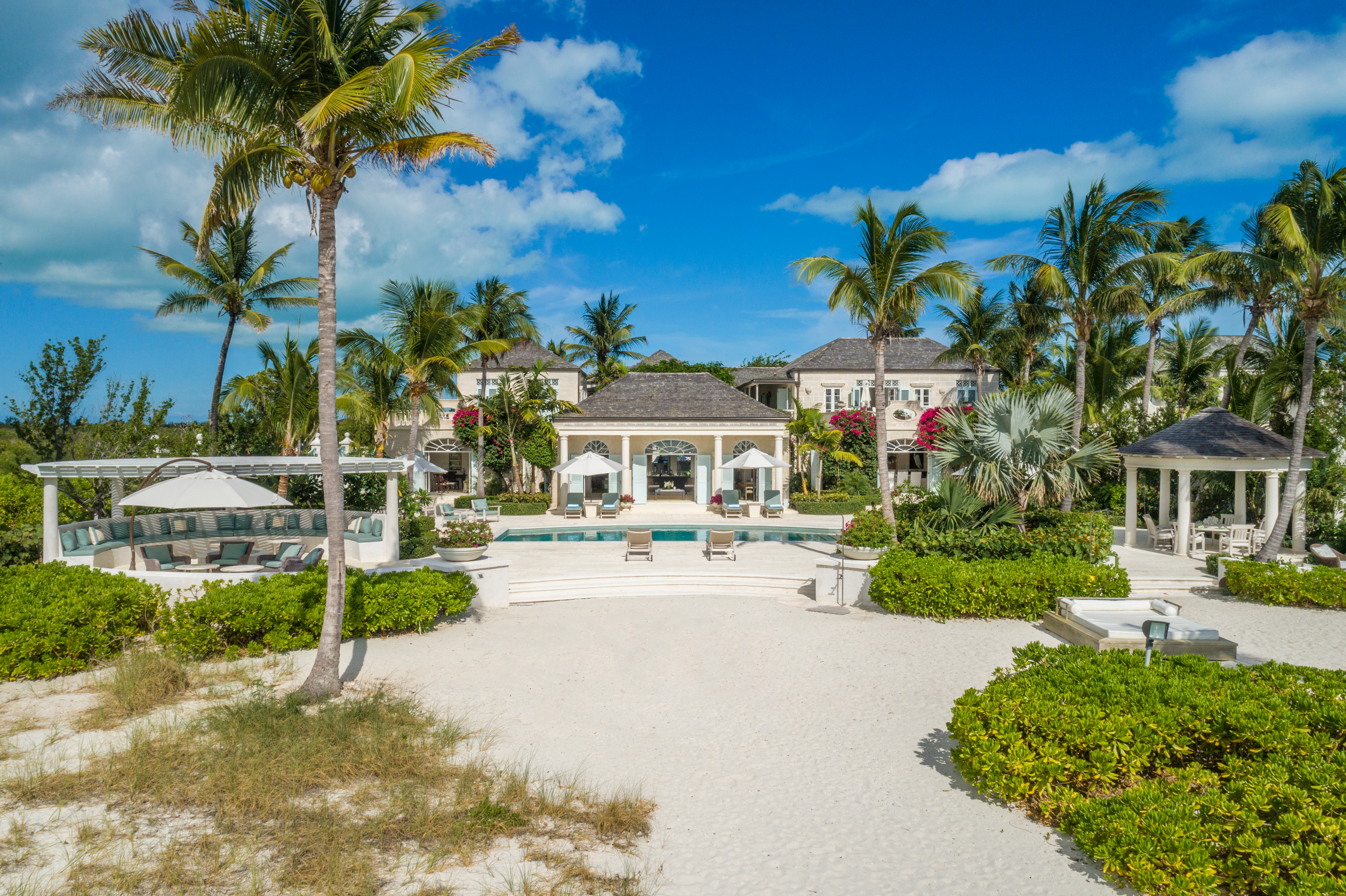 Summer Villas Specials header image.