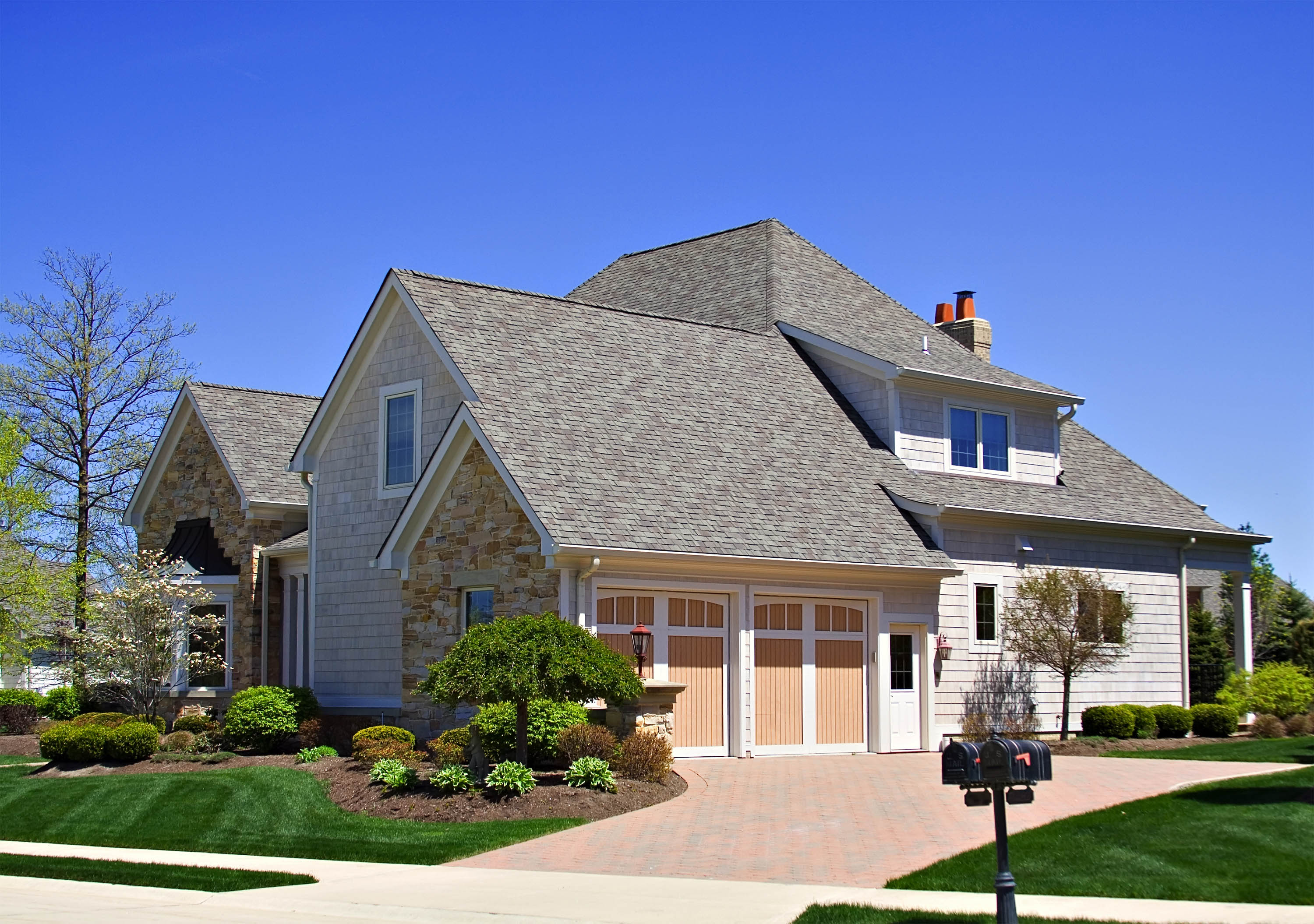 6 Benefits of Buying an Existing House header image.
