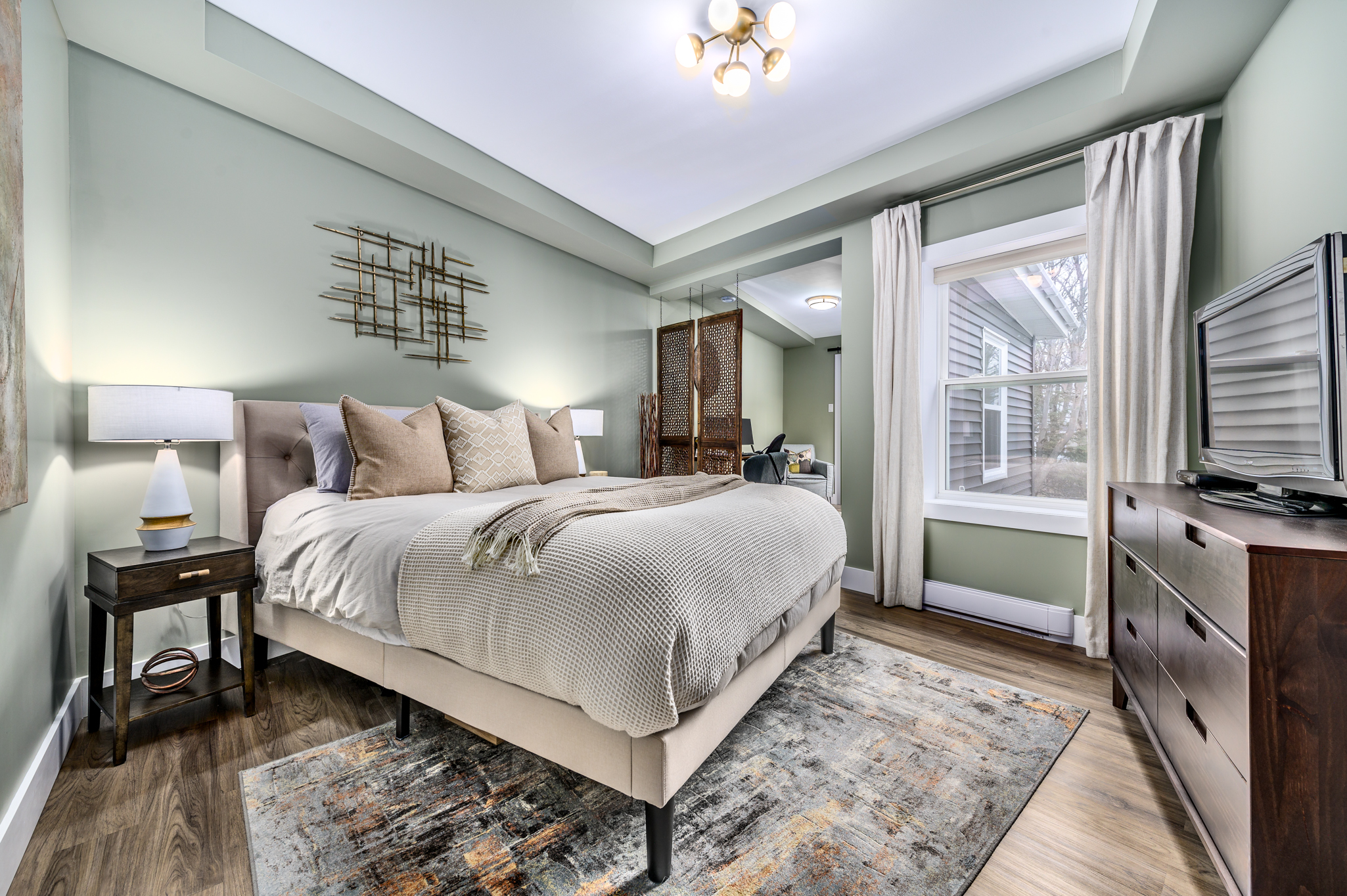 Buyers: How to Find Opportunities to Avoid Competing In A Seller's Market header image.