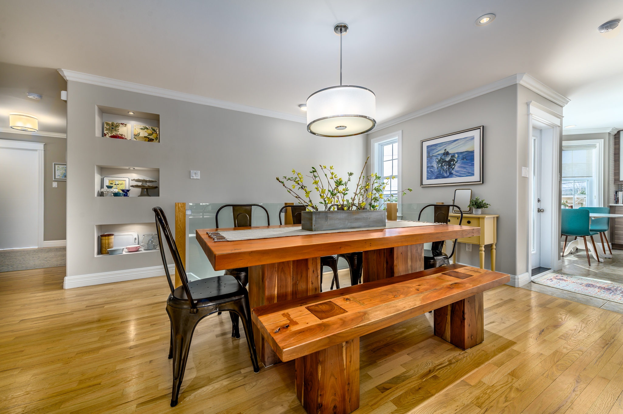 First Impression - 6 Ways to Wow Your Buyers header image.