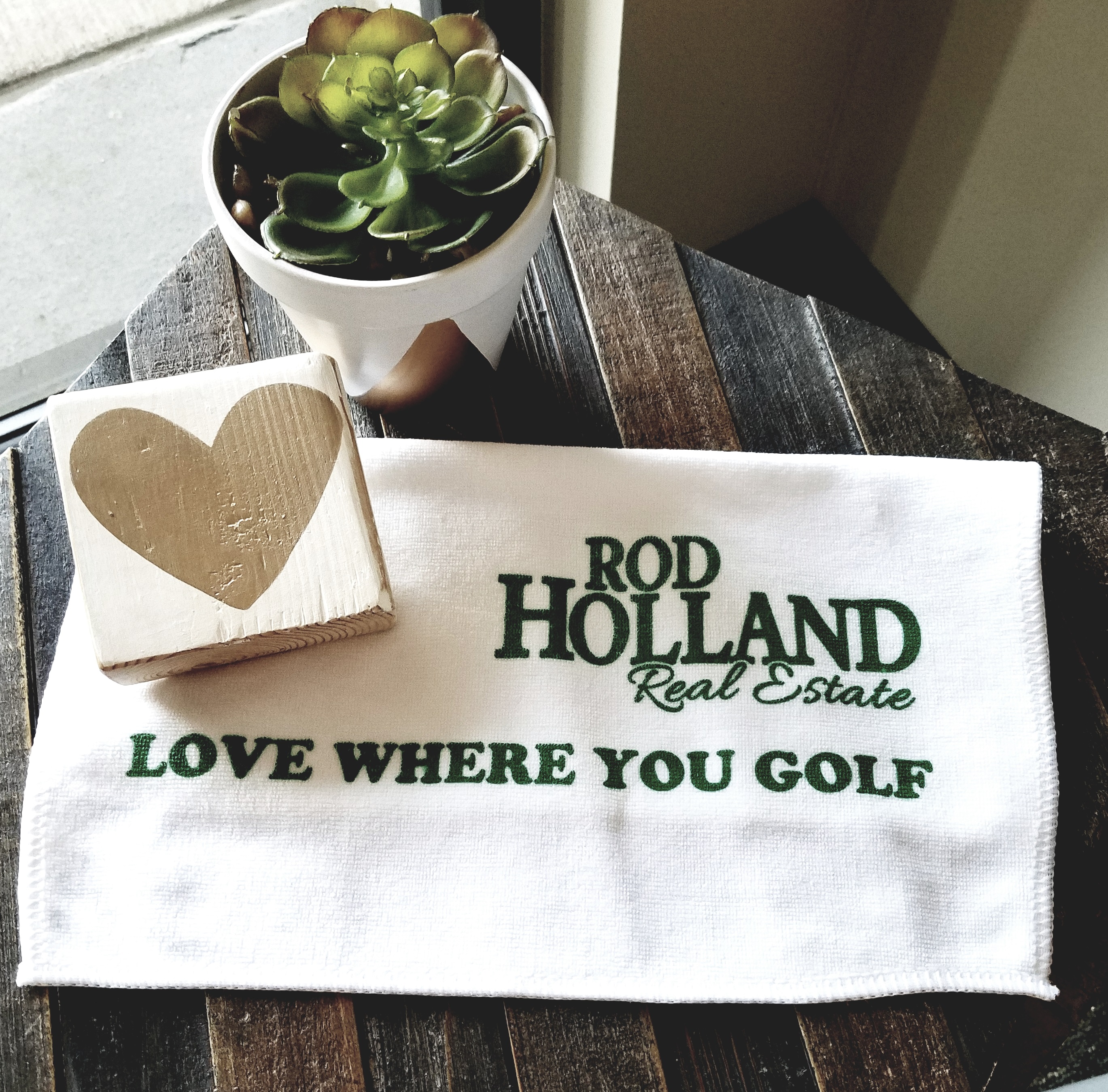 Looking For A Home In A Golf Course Community? header image.