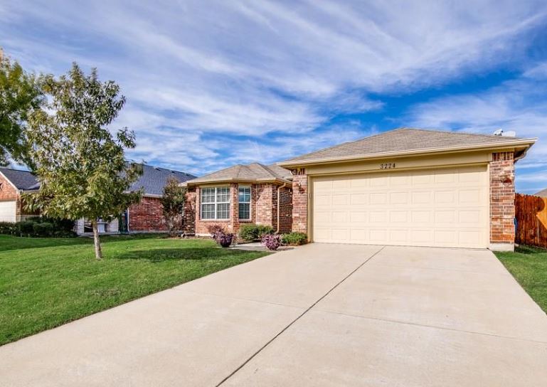 PERFECT Royse City Starter Home! header image.
