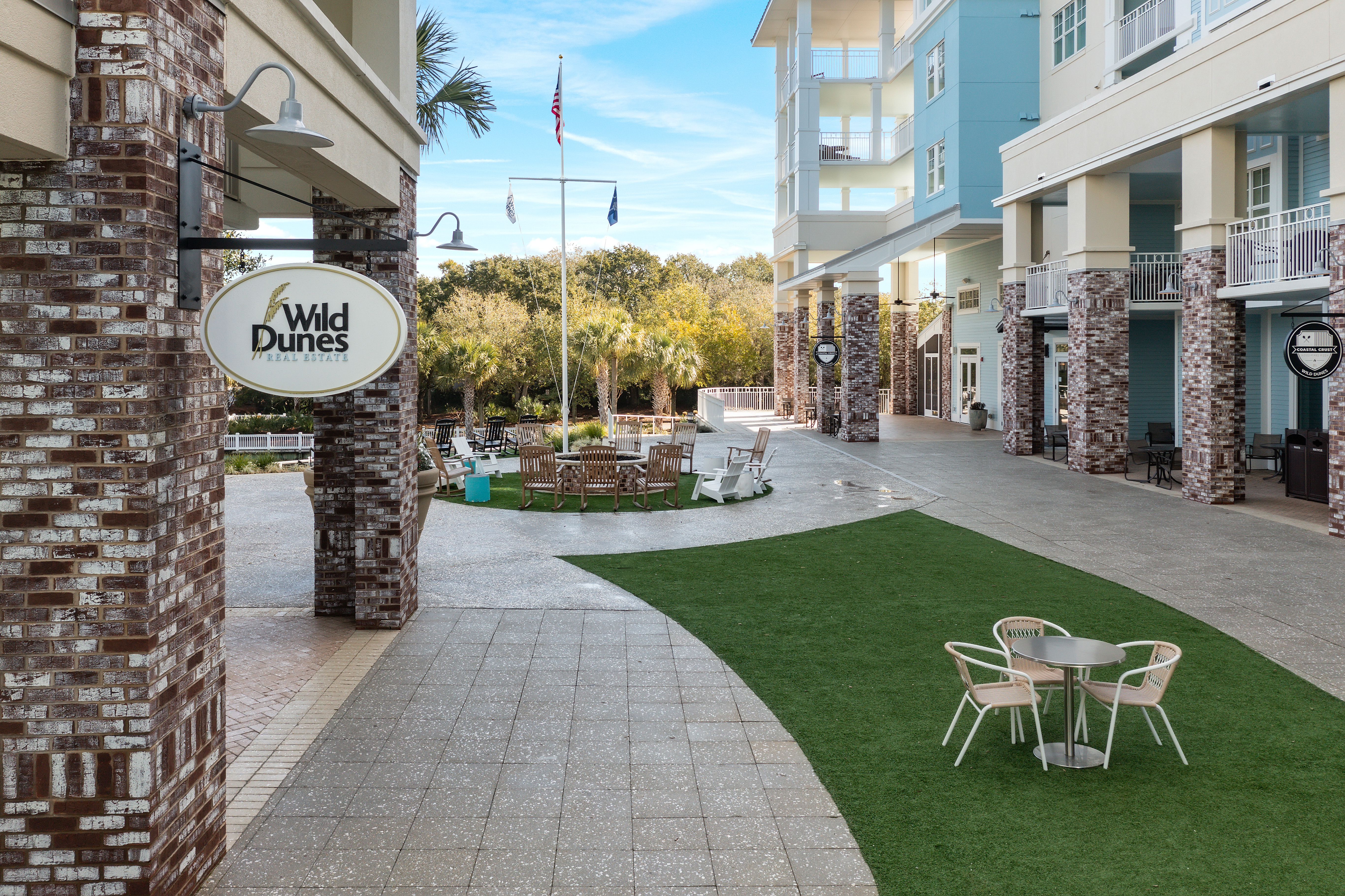 Real estate sales on Isle of Palms, SC in March 2025. 