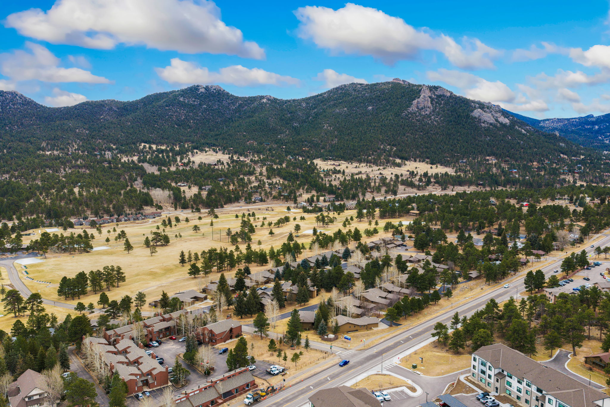 Fairway Club homes in Estes Park with golf course and mountain views