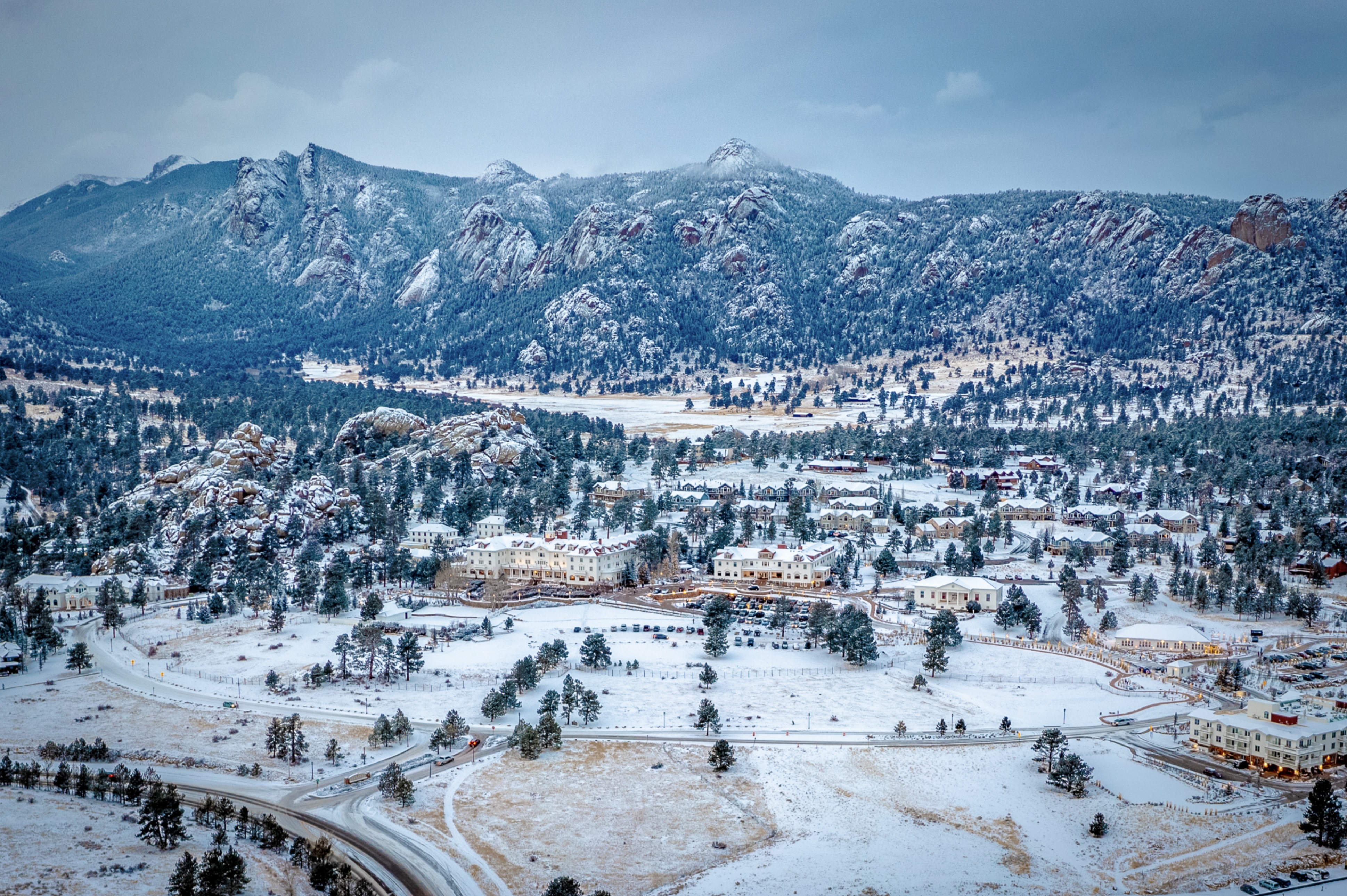 How To Spend A Winter Day In Estes Park header image.