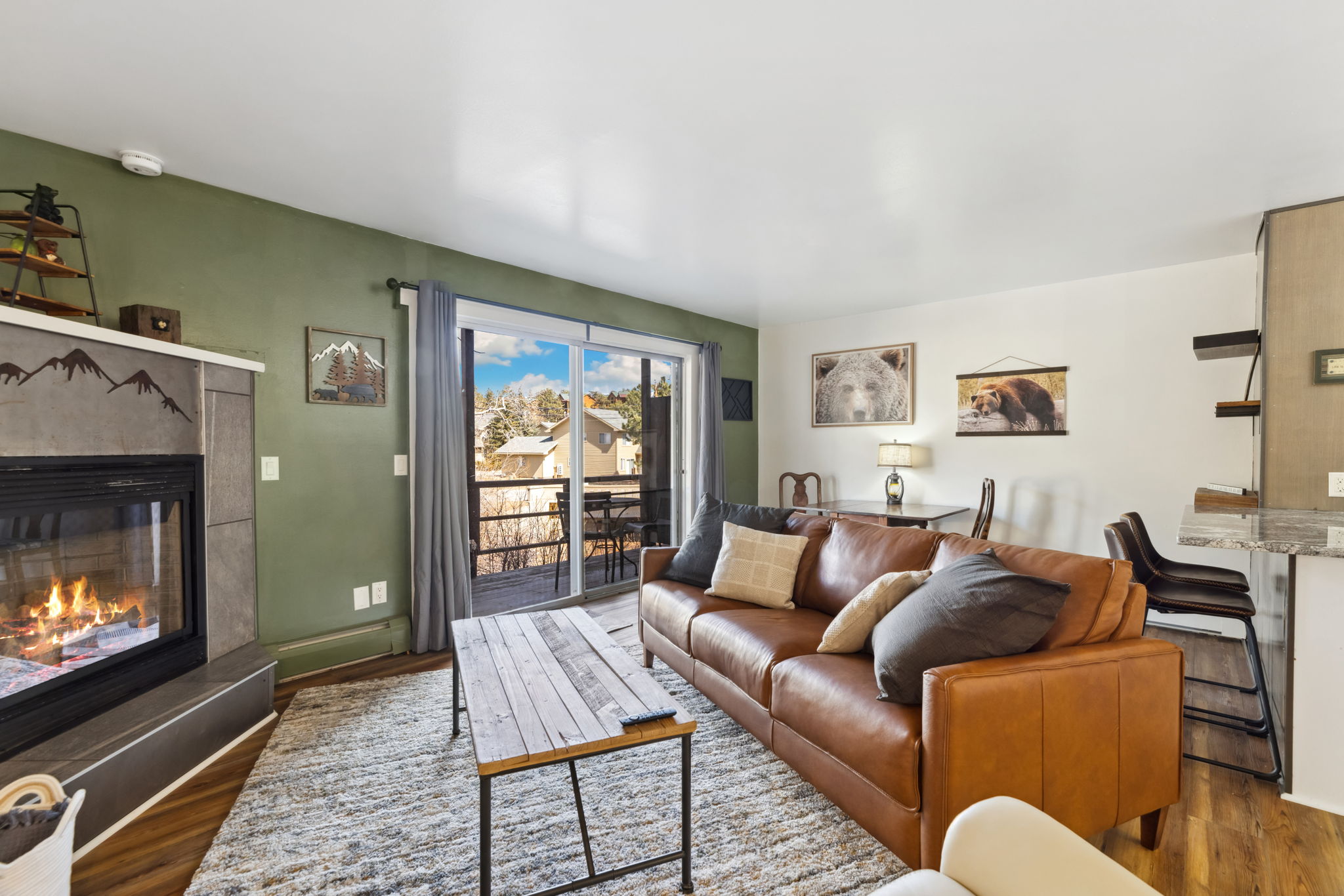540 W Elkhorn Ave B2, Estes Park, CO 80517