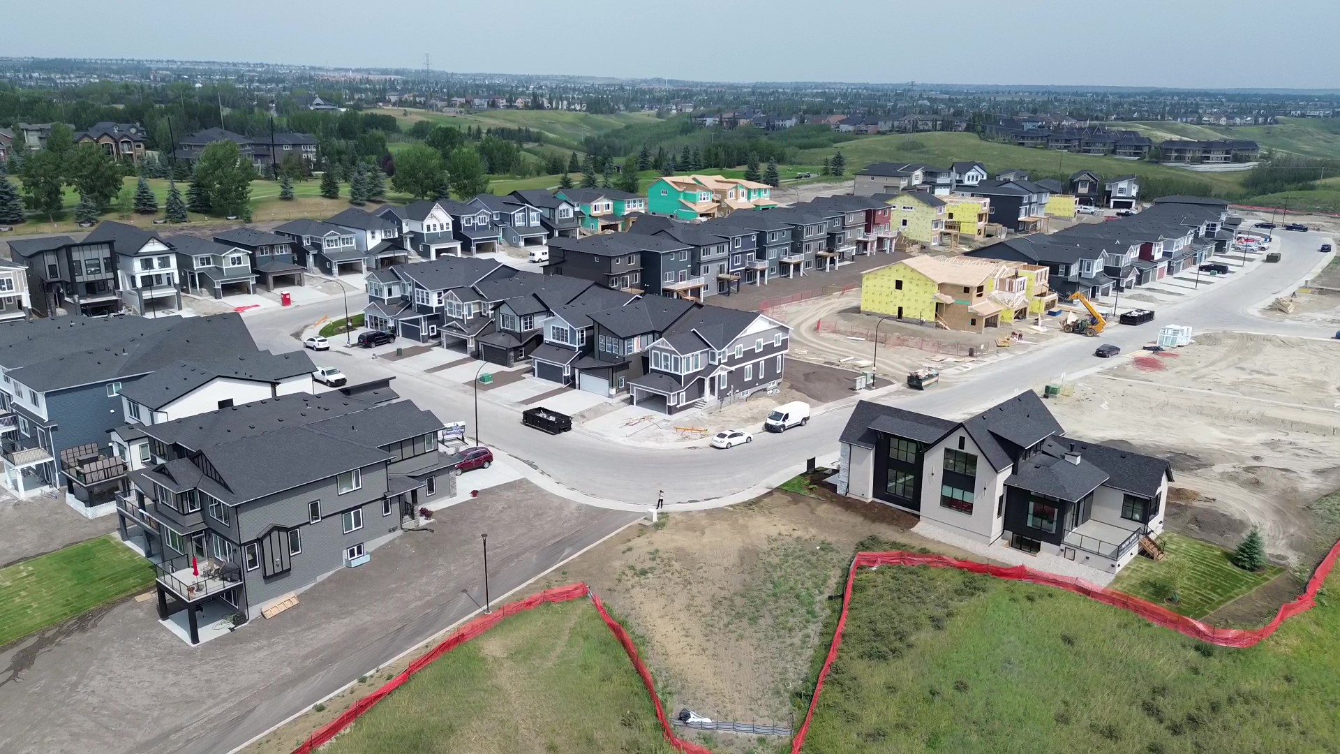 Building a New Home in Calgary? Here’s What You Need to Know header image.