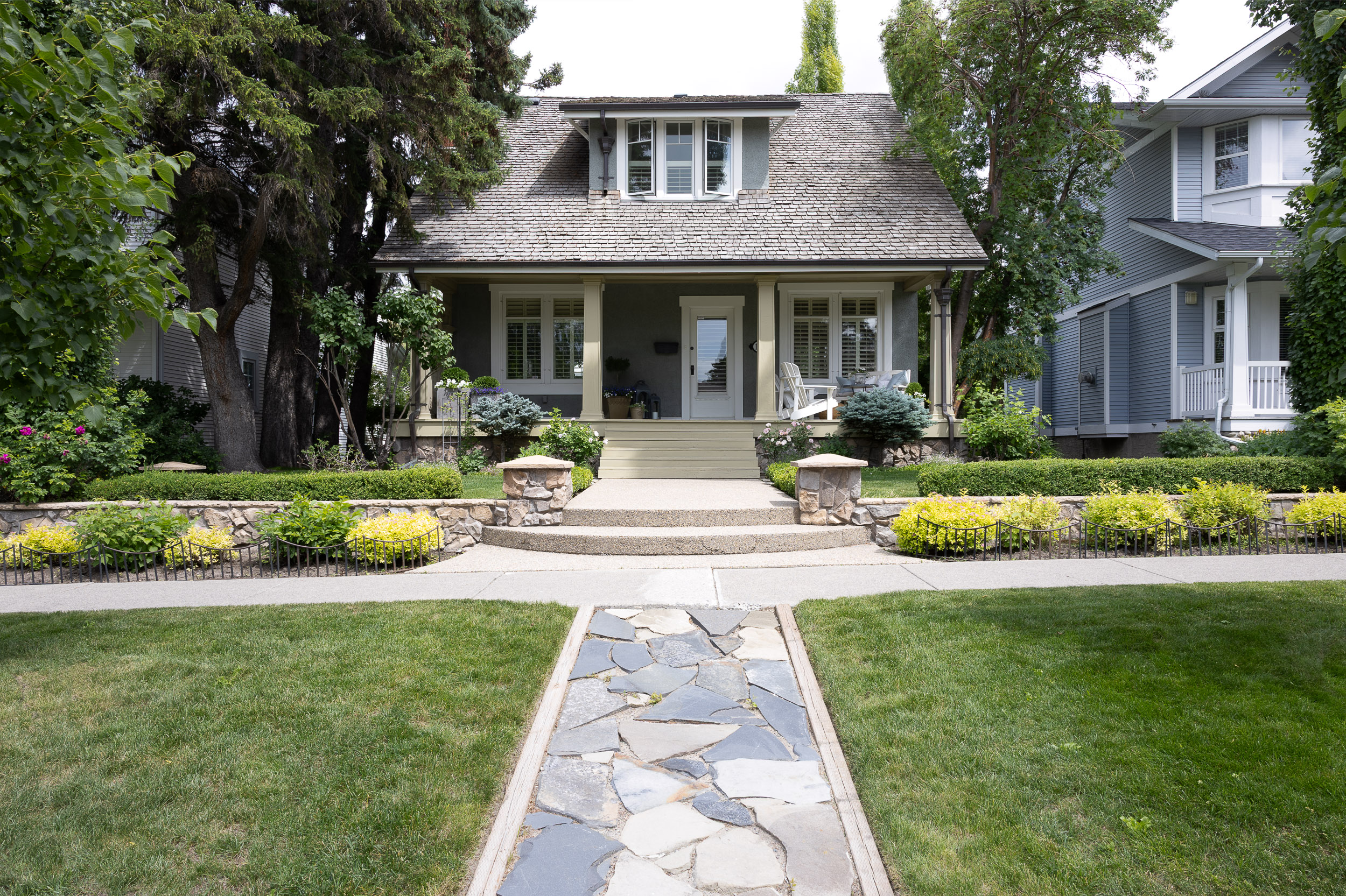 Luxury Home at Shaganappi