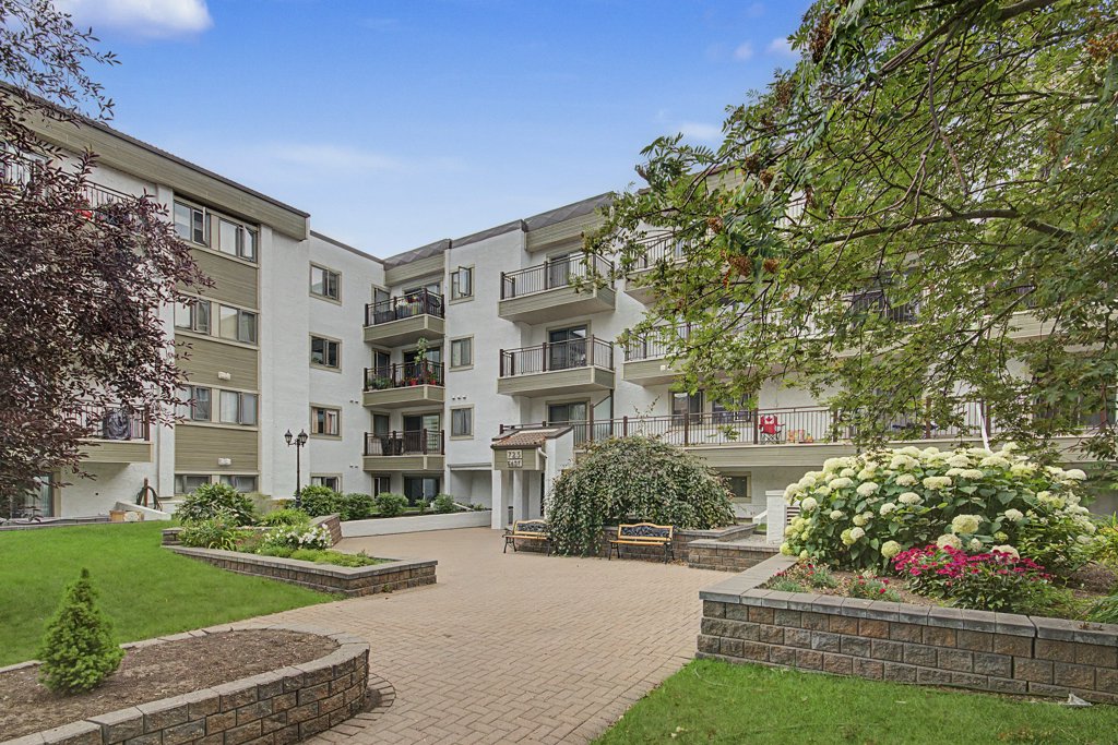 Just Listed in Windsor Park: Quiet, Updated Inner-City Living at #102, 723 57 Avenue SW header image.