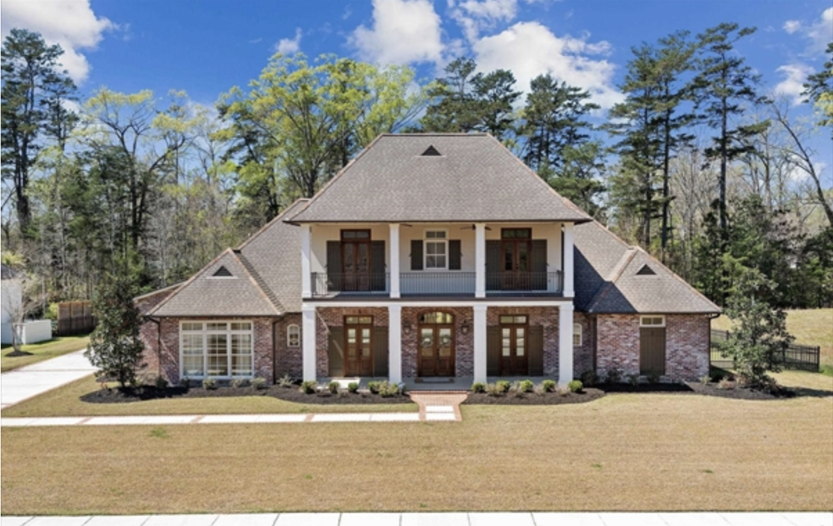 Homes in The Landing at Mallard Lakes in Baton Rouge, LA 70817 header image.