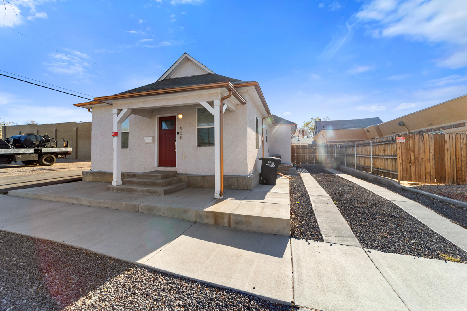 908 N Elizabeth Street - Home for Sale in Pueblo header image.