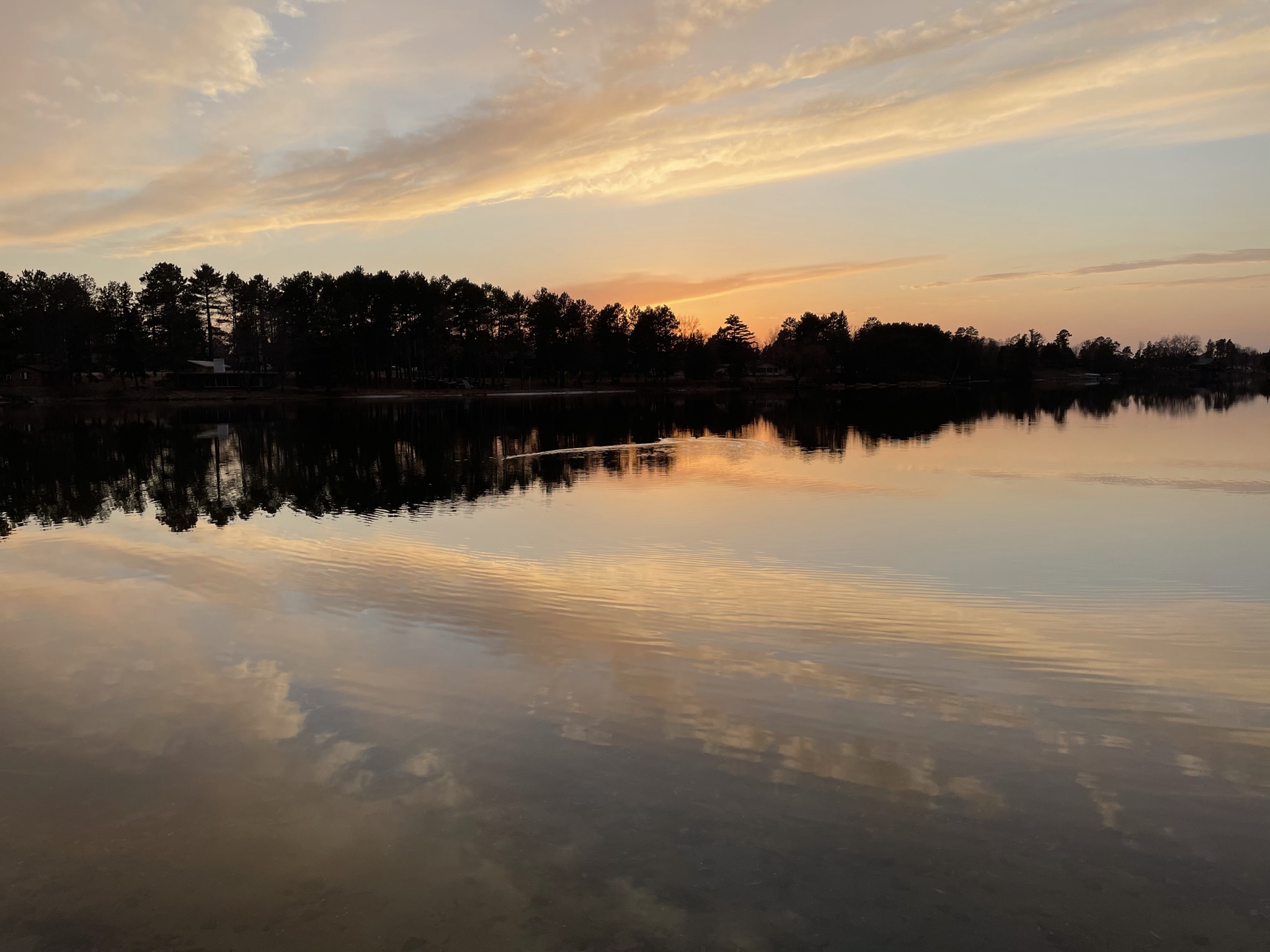 Why You Should Live On The Lake header image.