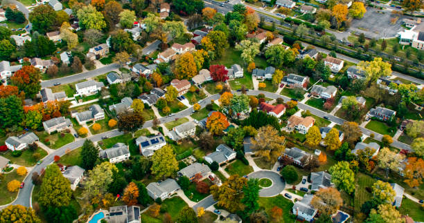 What does the fall real estate market look like? header image.