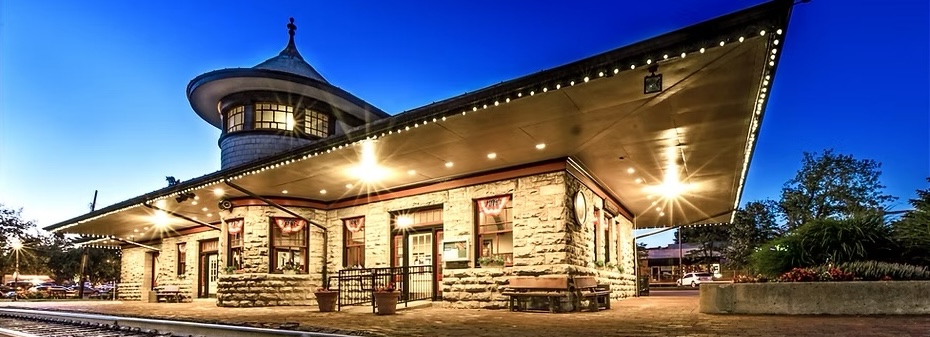 Kirkwood train station at night