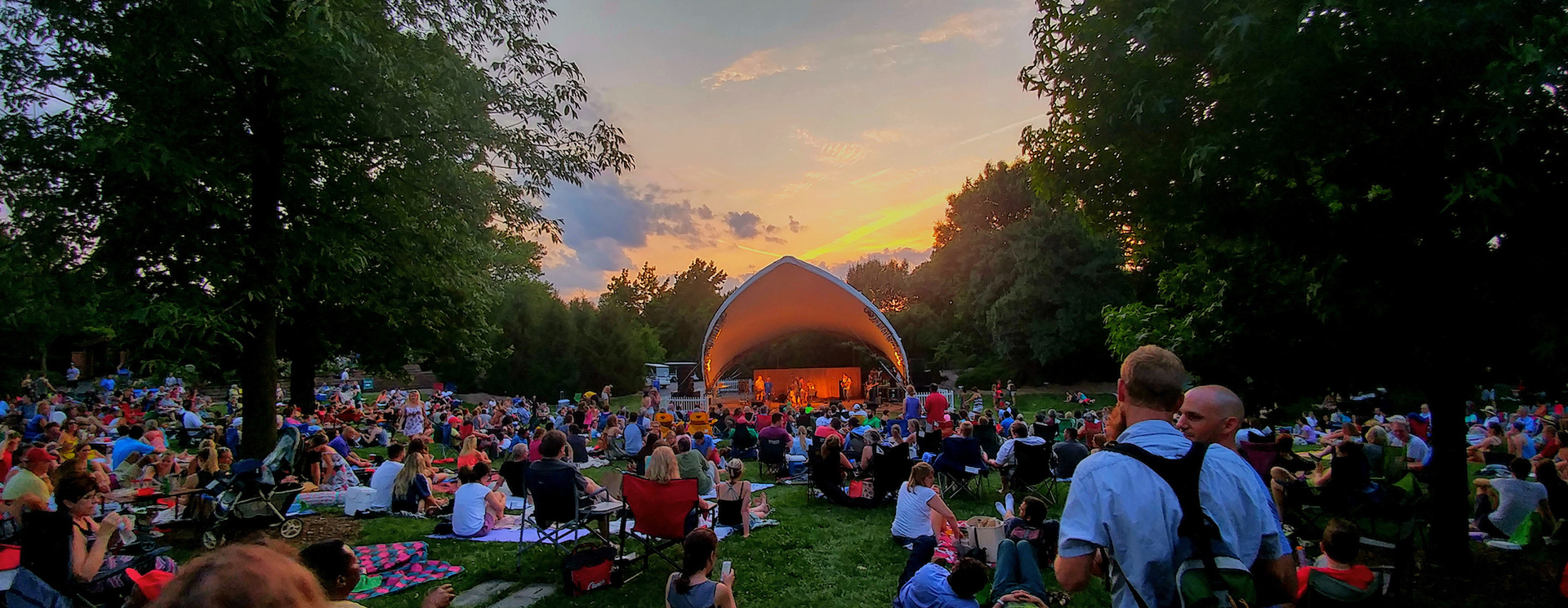 Enjoy Music around Saint Louis header image.
