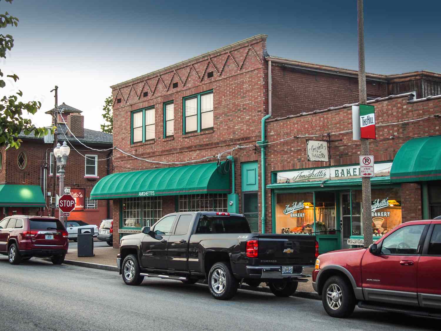 Explore the Hidden Gems of Saint Louis header image.