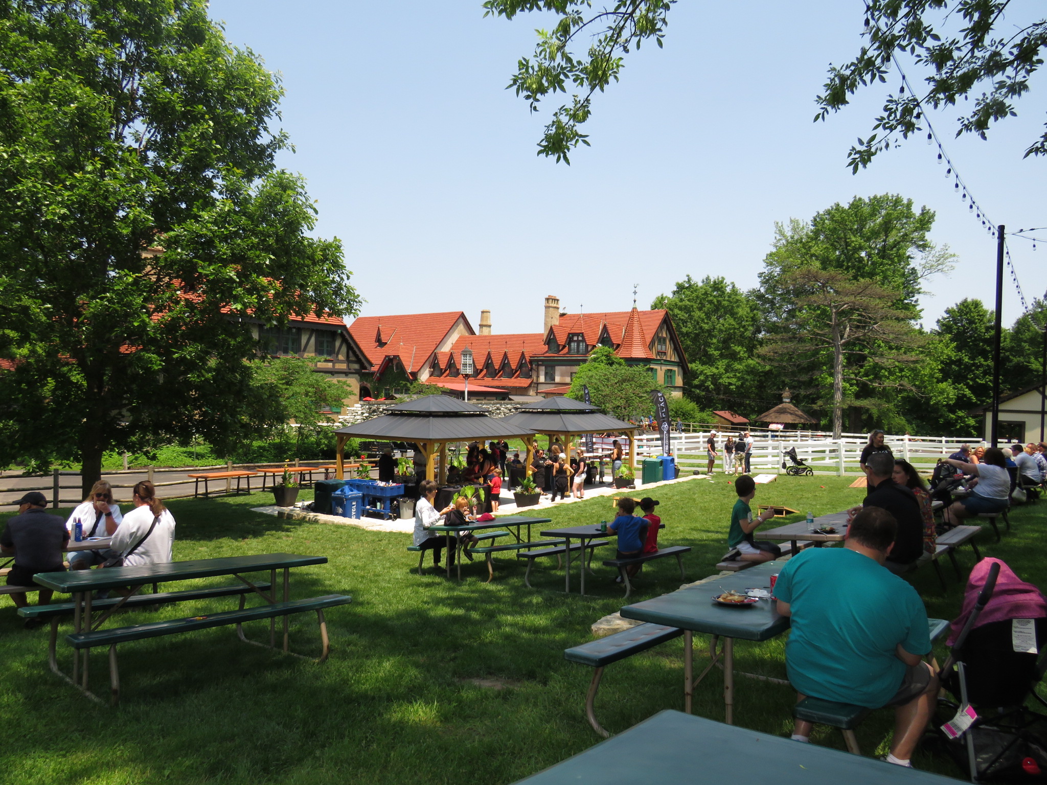 2024 MayFest at Grant's Farm header image.