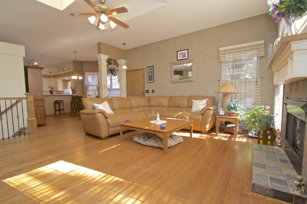 5995 Cowboy Heights - Home For Sale in Saddleback Town homes header image.