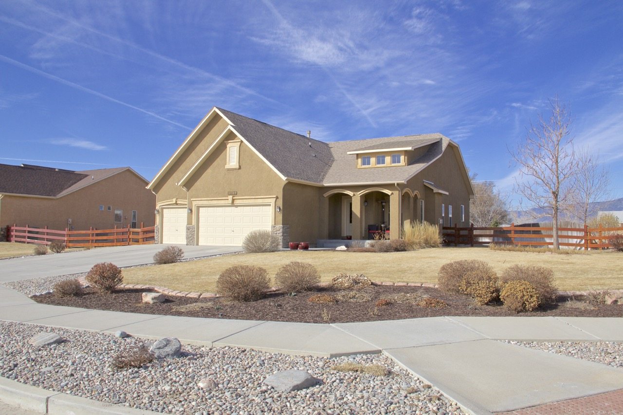 What is DOM? Colorado Real Estate Definitions header image.