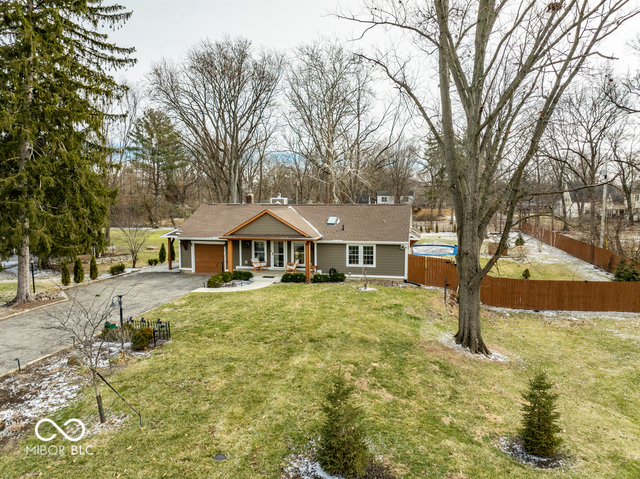 Gorgeous Updated Home Near Meridian Kessler header image.