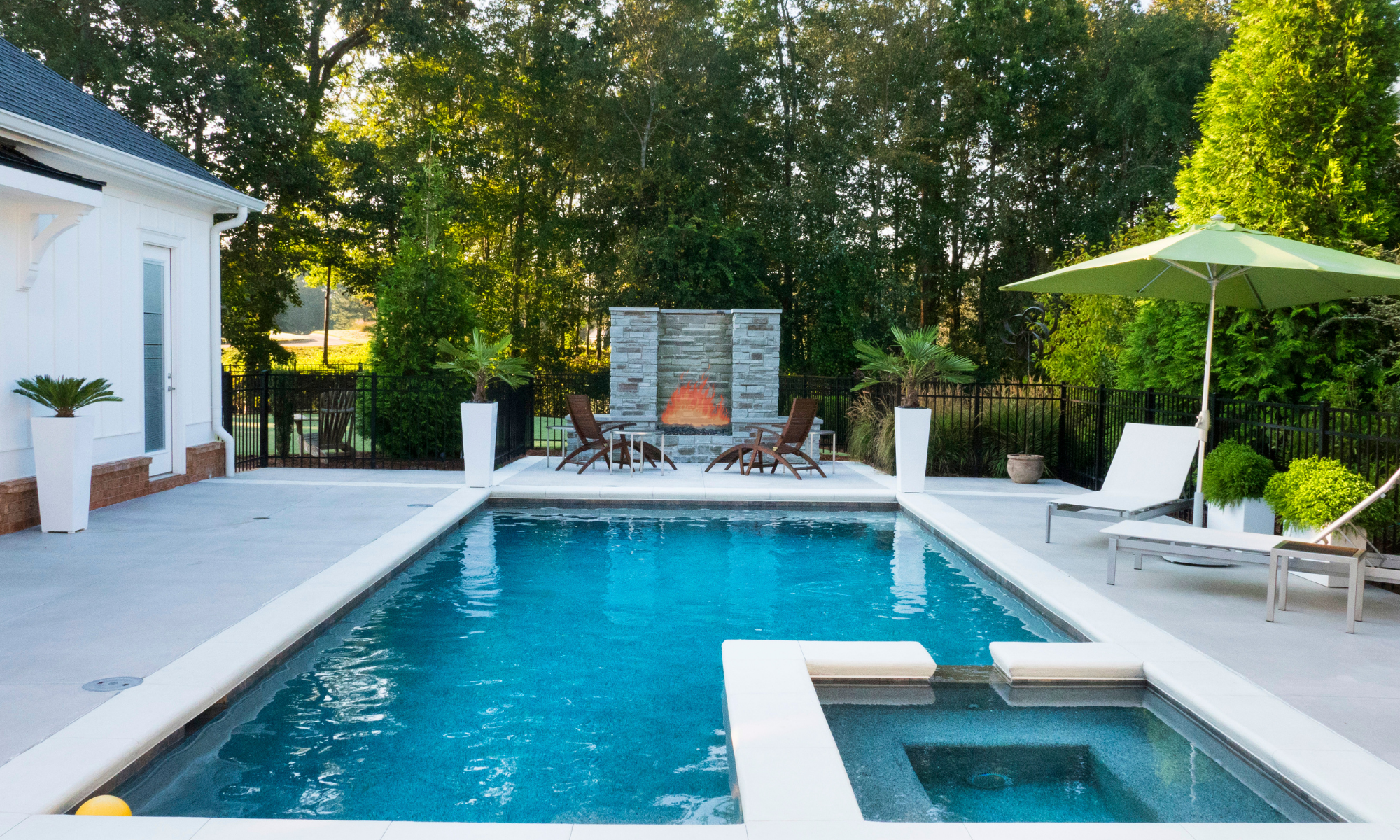 What Makes a House Feel Like Home in the Summer? header image.