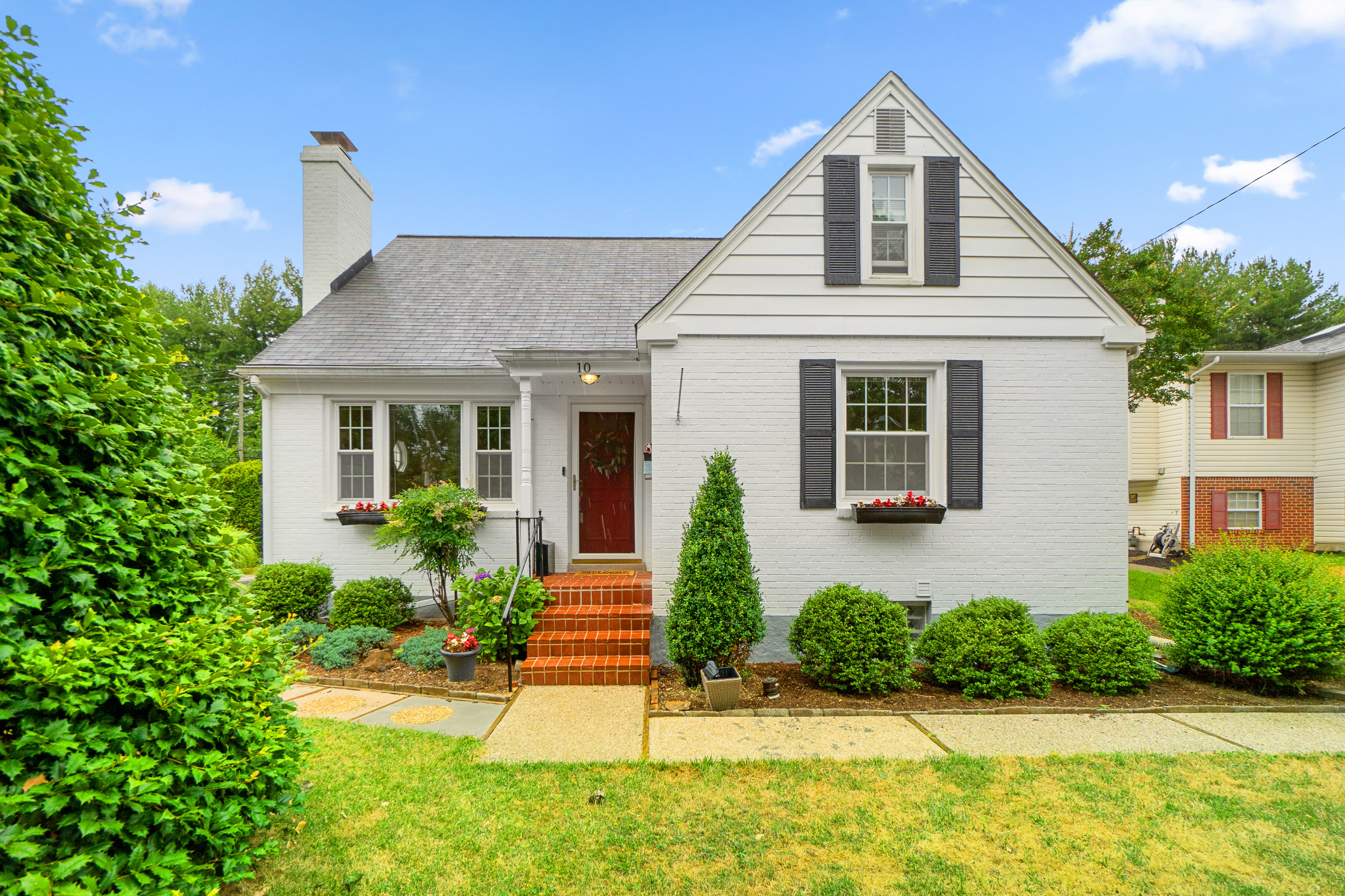 Just Listed in Catonsville | 10 Overbrook Road | Catonsville Homes for Sale | Homes for Sale in 21228 header image.