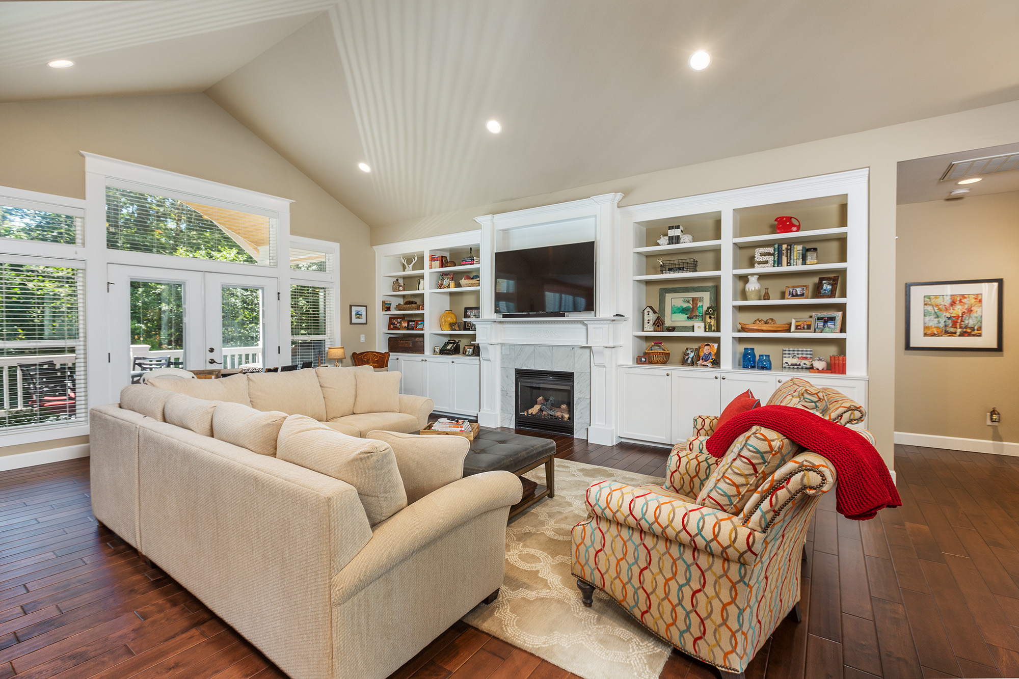 10 Tips When Viewing a Home In Person header image.