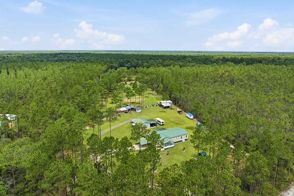 HOBBY FARM