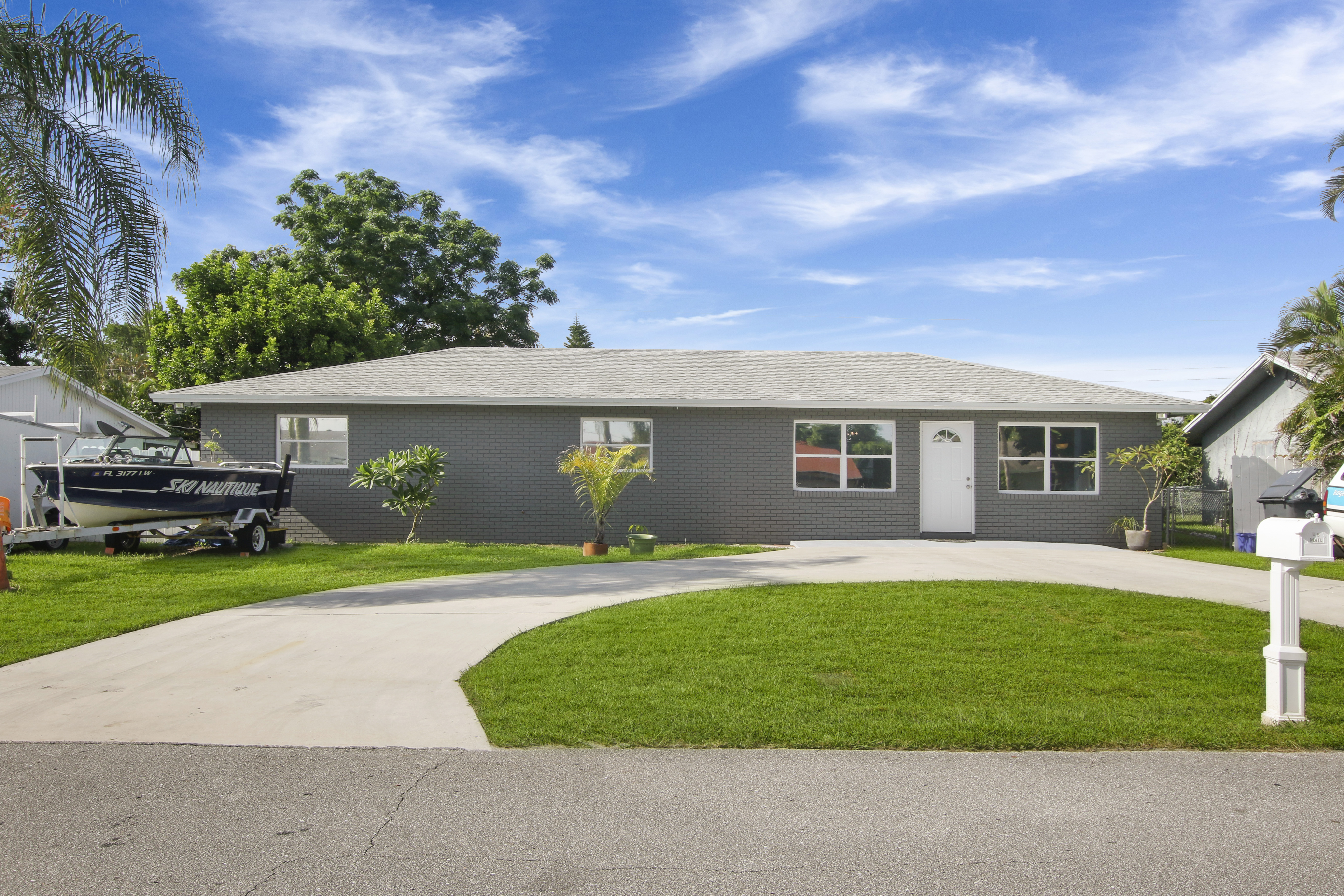 Just Listed! Home in Lake Worth, No HOA! header image.