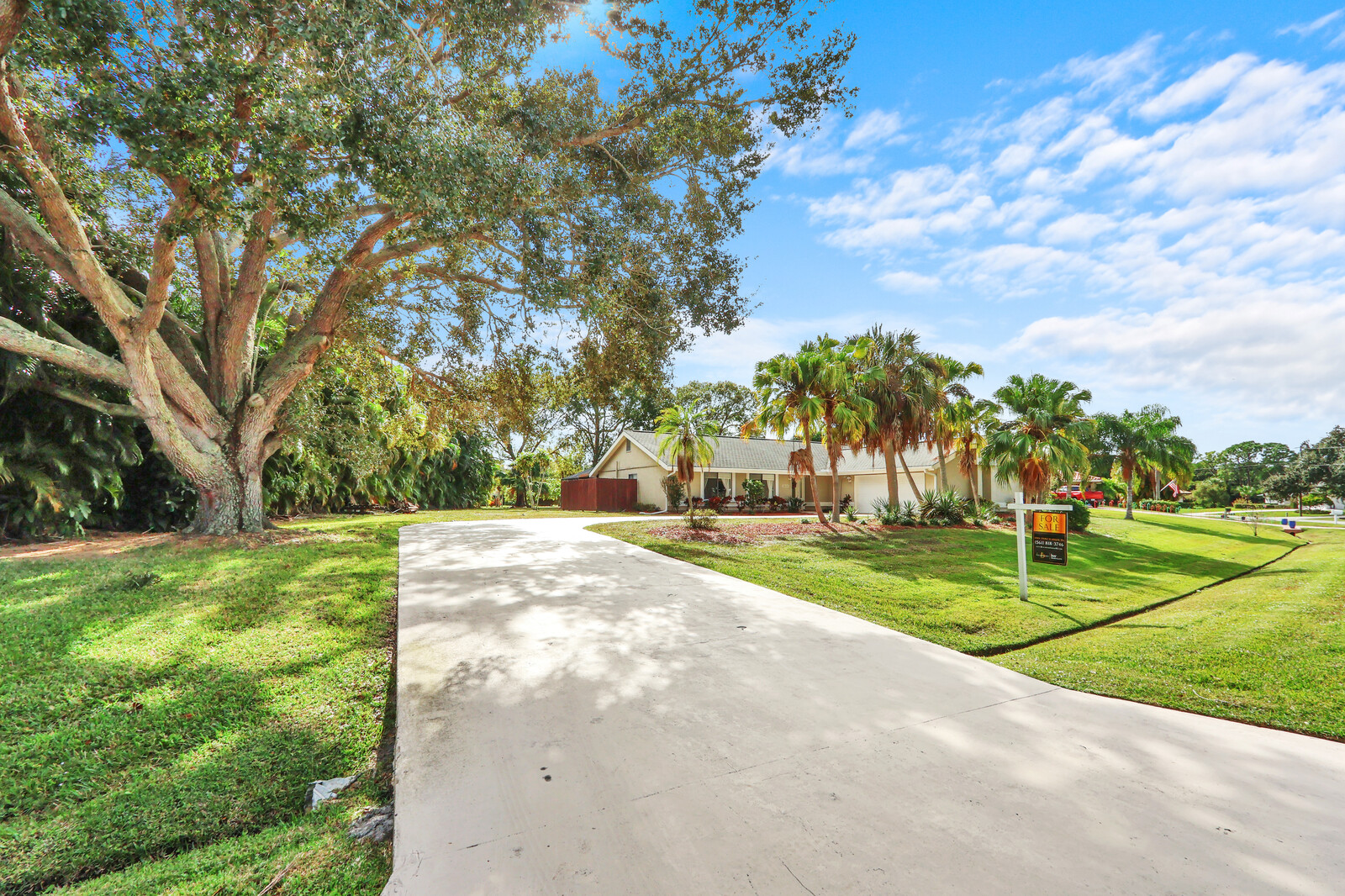 New Listing! Pool Home in Port St Lucie header image.