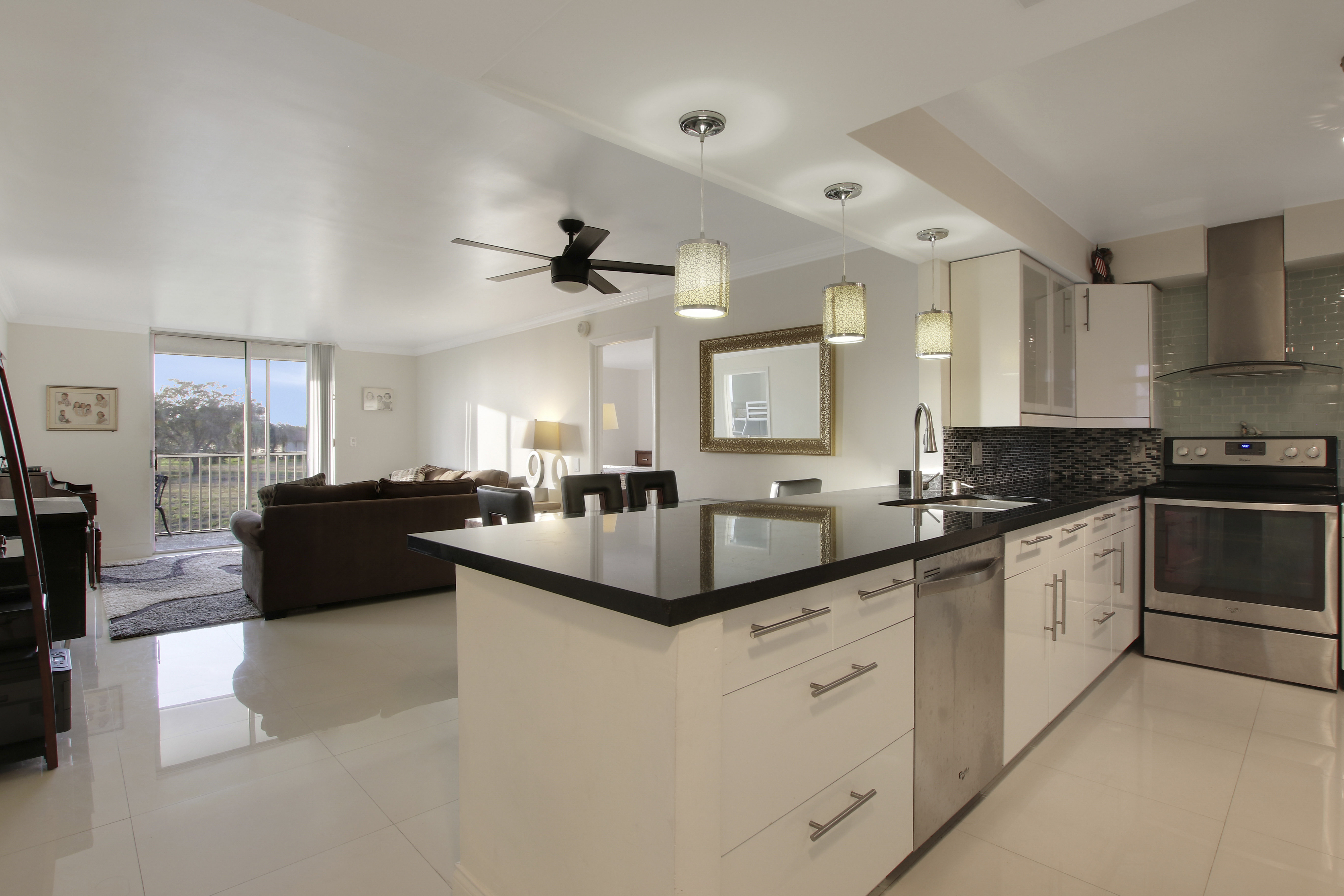 New Listing! Updated Condo in Boca Raton header image.