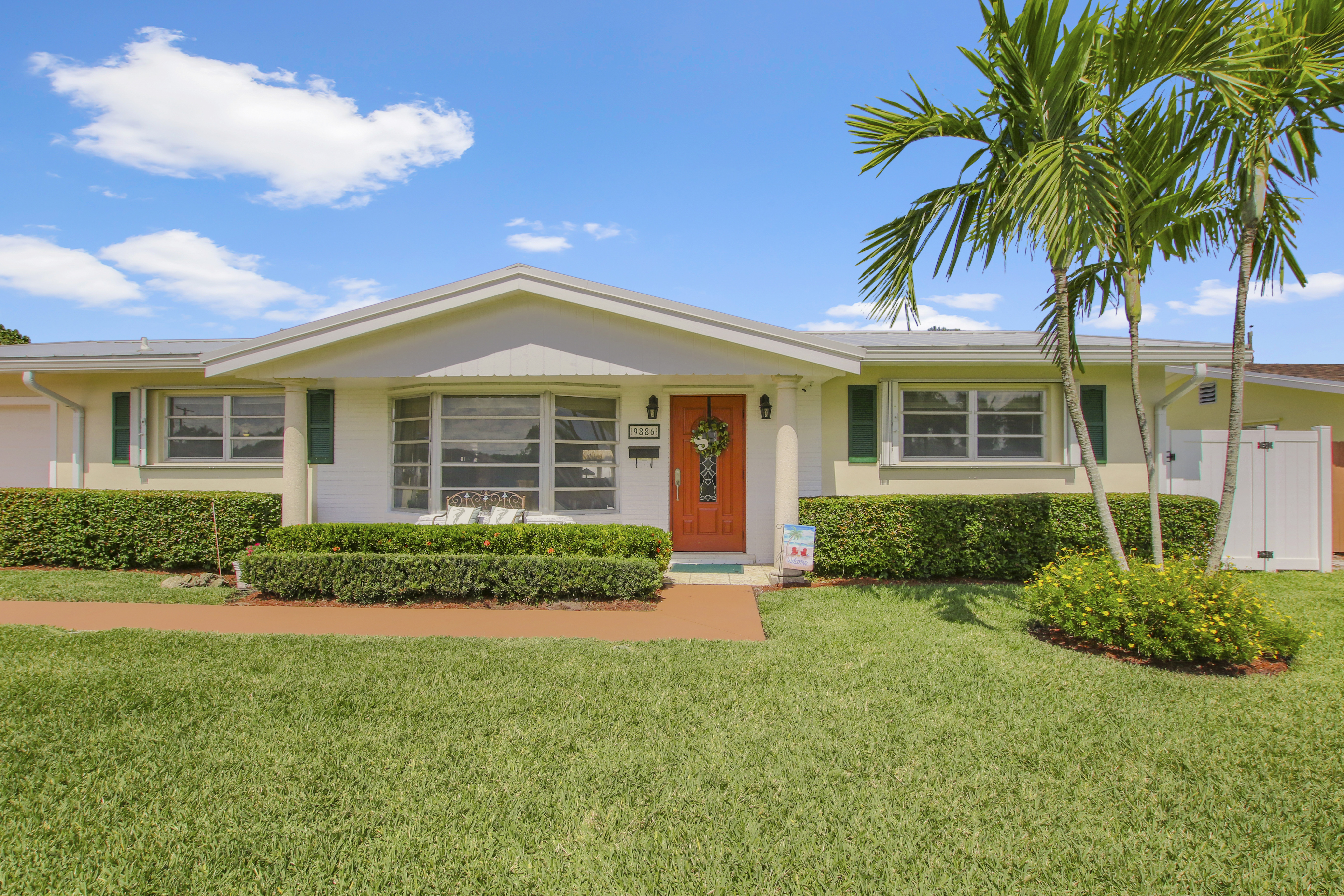 Just Listed!  Beautiful Palm Beach Gardens Home with NO HOA! header image.