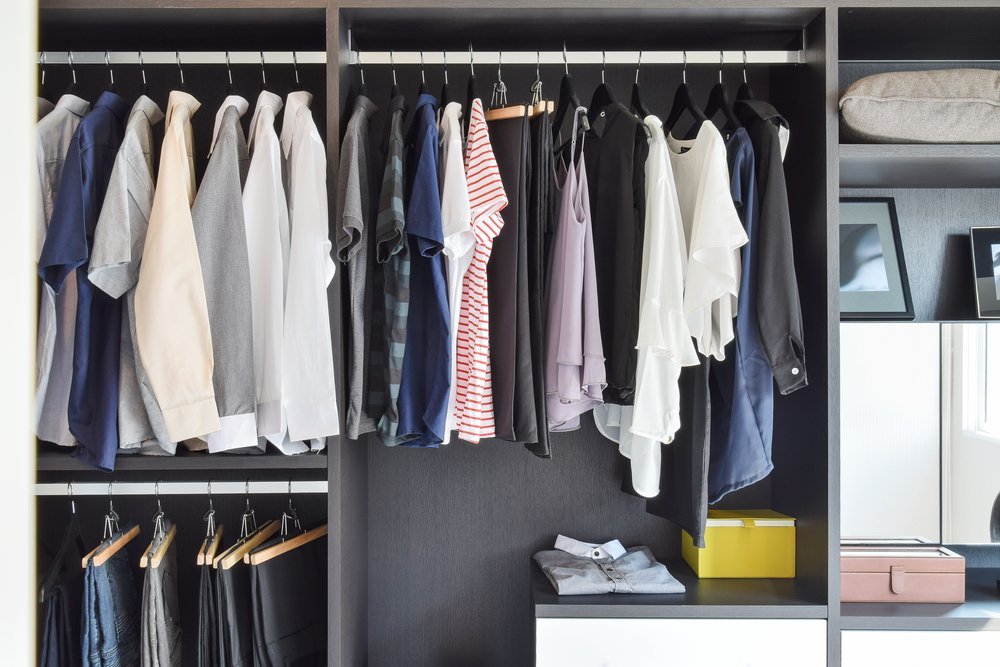 Maximize Your Small Closet Space header image.