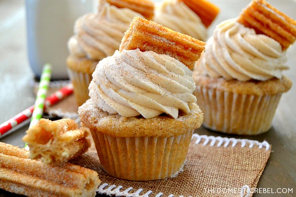 Churro Cupcakes with Dulce de Leche Frosting header image.