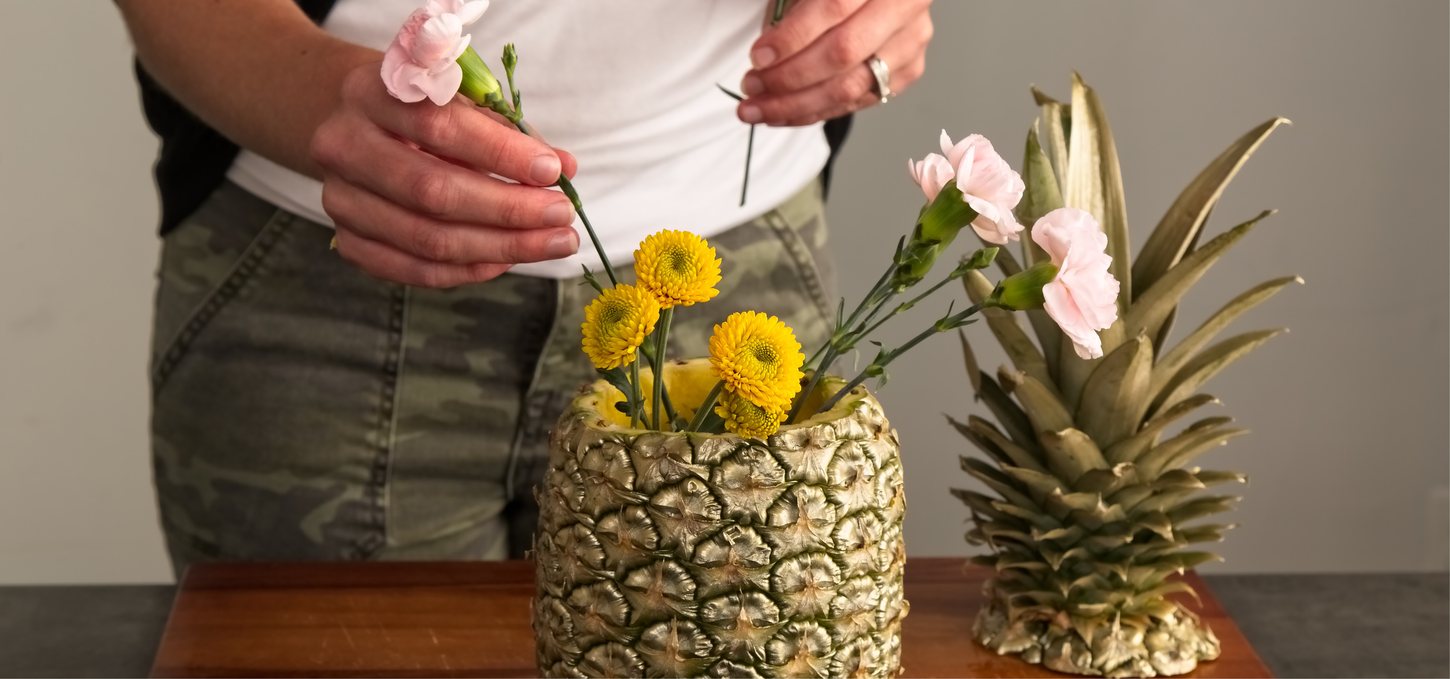 Friendly Pineapple Centerpiece header image.