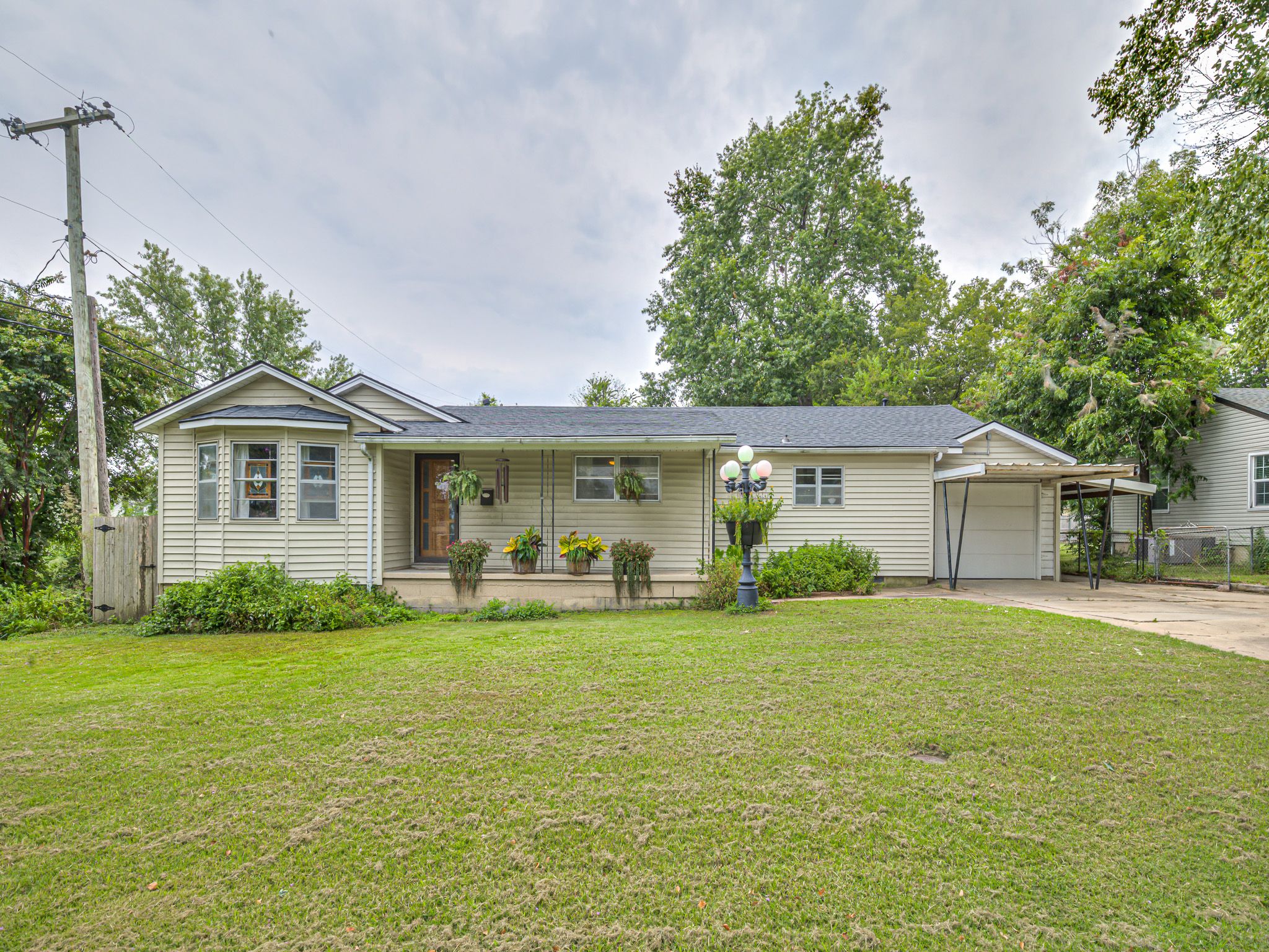 Refreshed White City gem! | Tulsa Real Estate header image.
