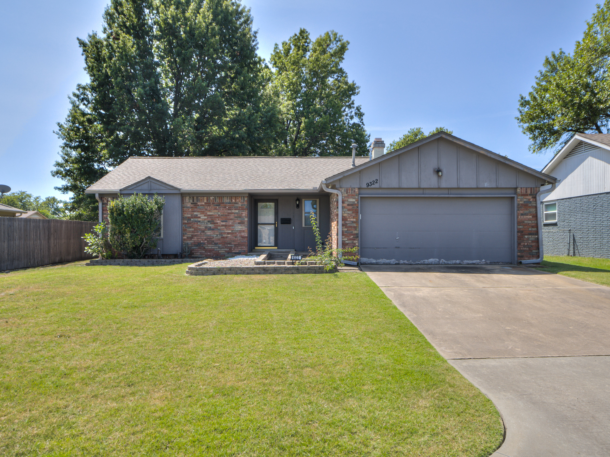 CHARMING one-level home in Tulsa's Regency Park | Tulsa Real Estate header image.
