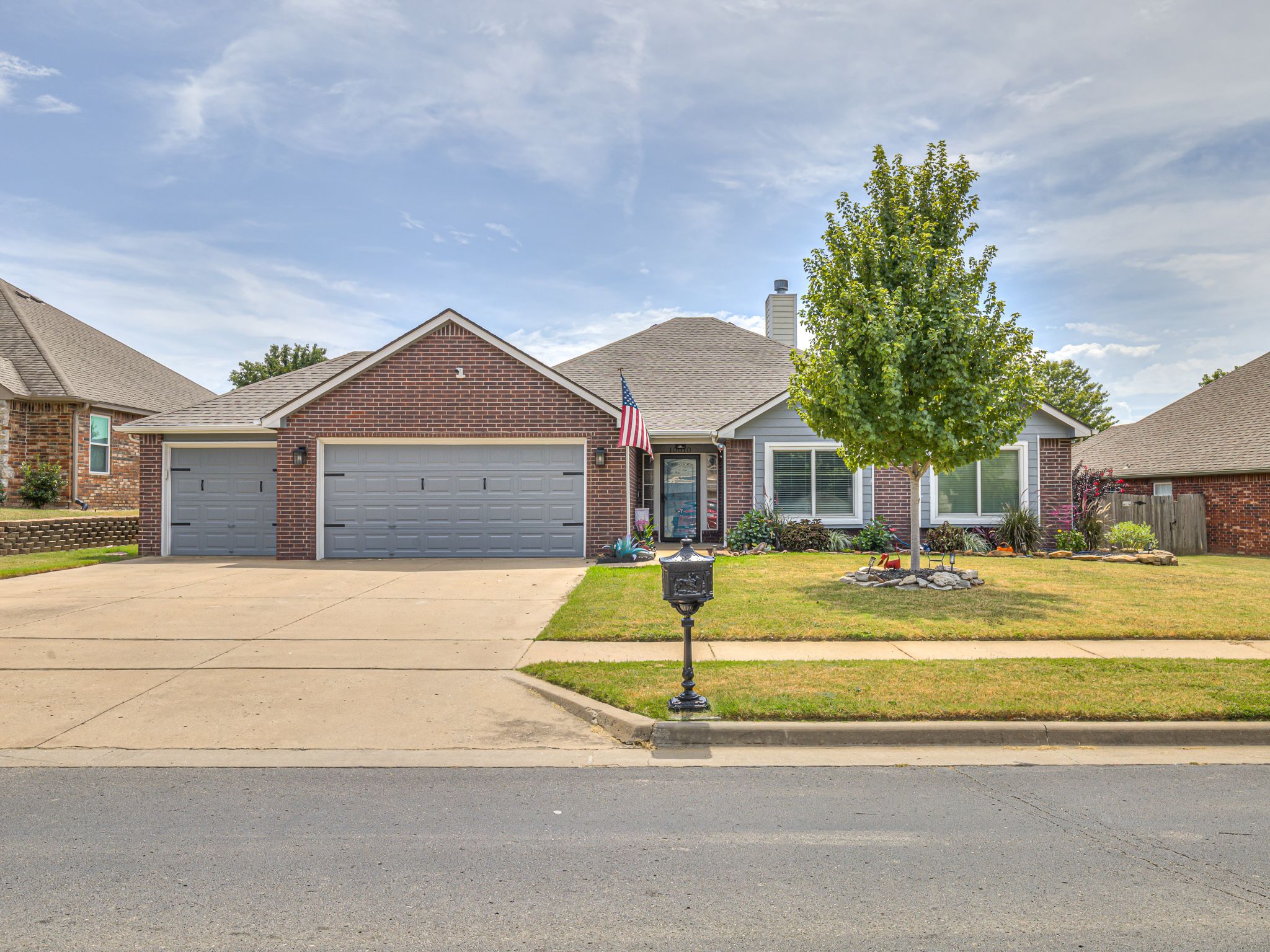 UPDATED & IMMACULATE | Tulsa Real Estate header image.