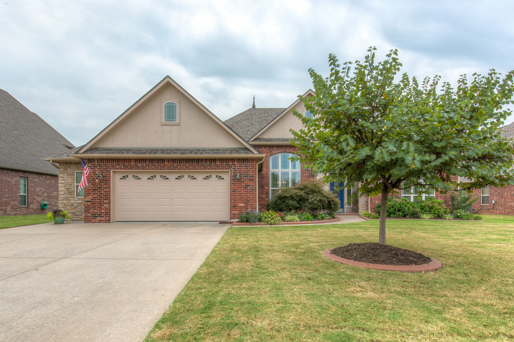 STUNNING One-Level Home Backs to Battle Creek Golf Club! | The Wolek Group | Tulsa Realtor header image.