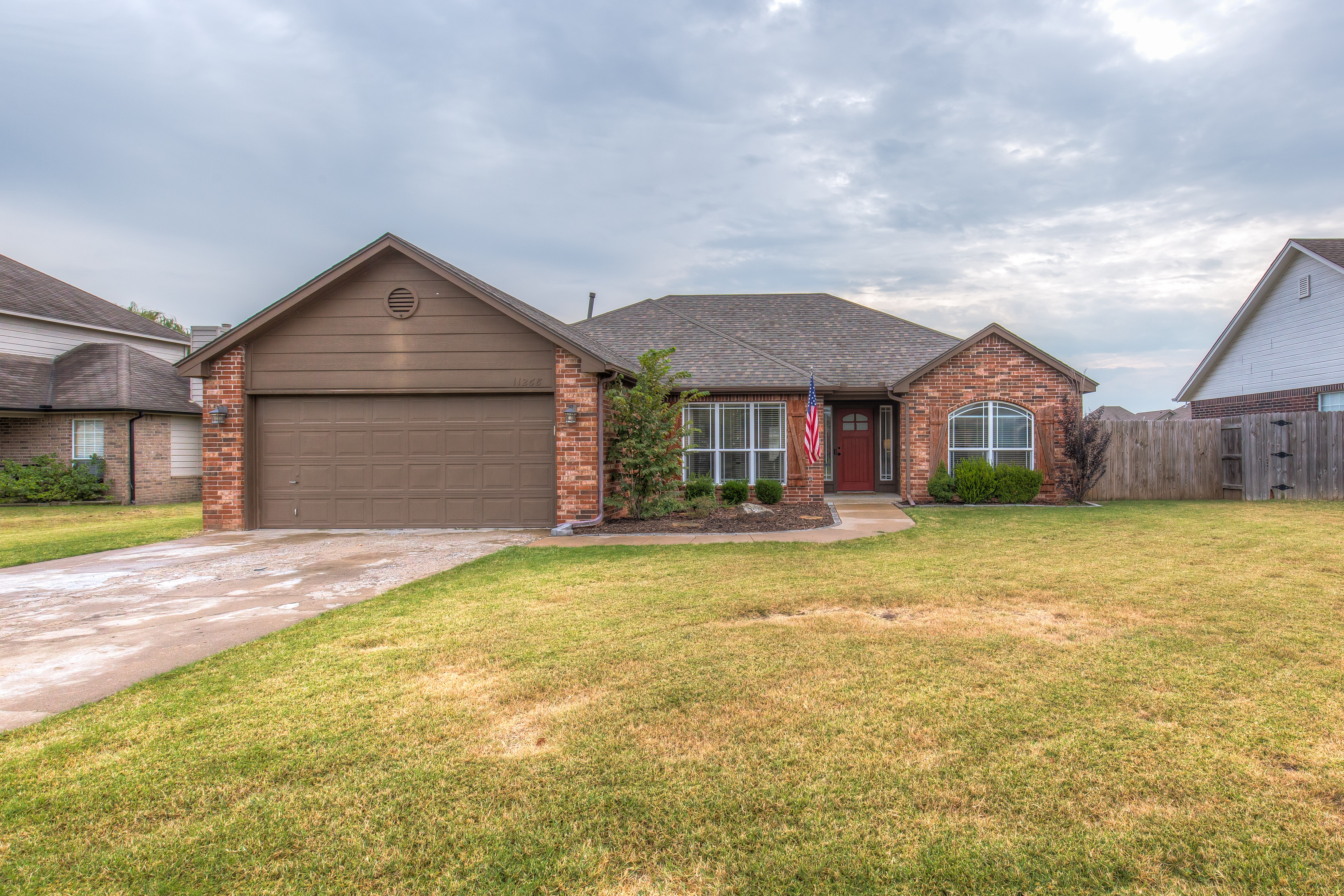 COUNTRY LIVING | The Wolek Group | Tulsa Realtor header image.