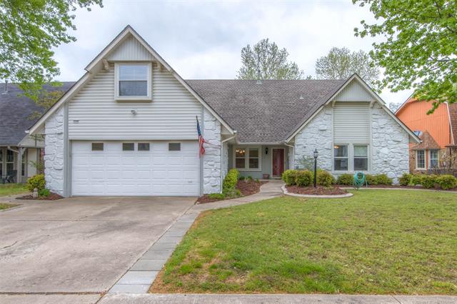 Awesome floor plan - THE WOLEK GROUP | TULSA REALTOR header image.