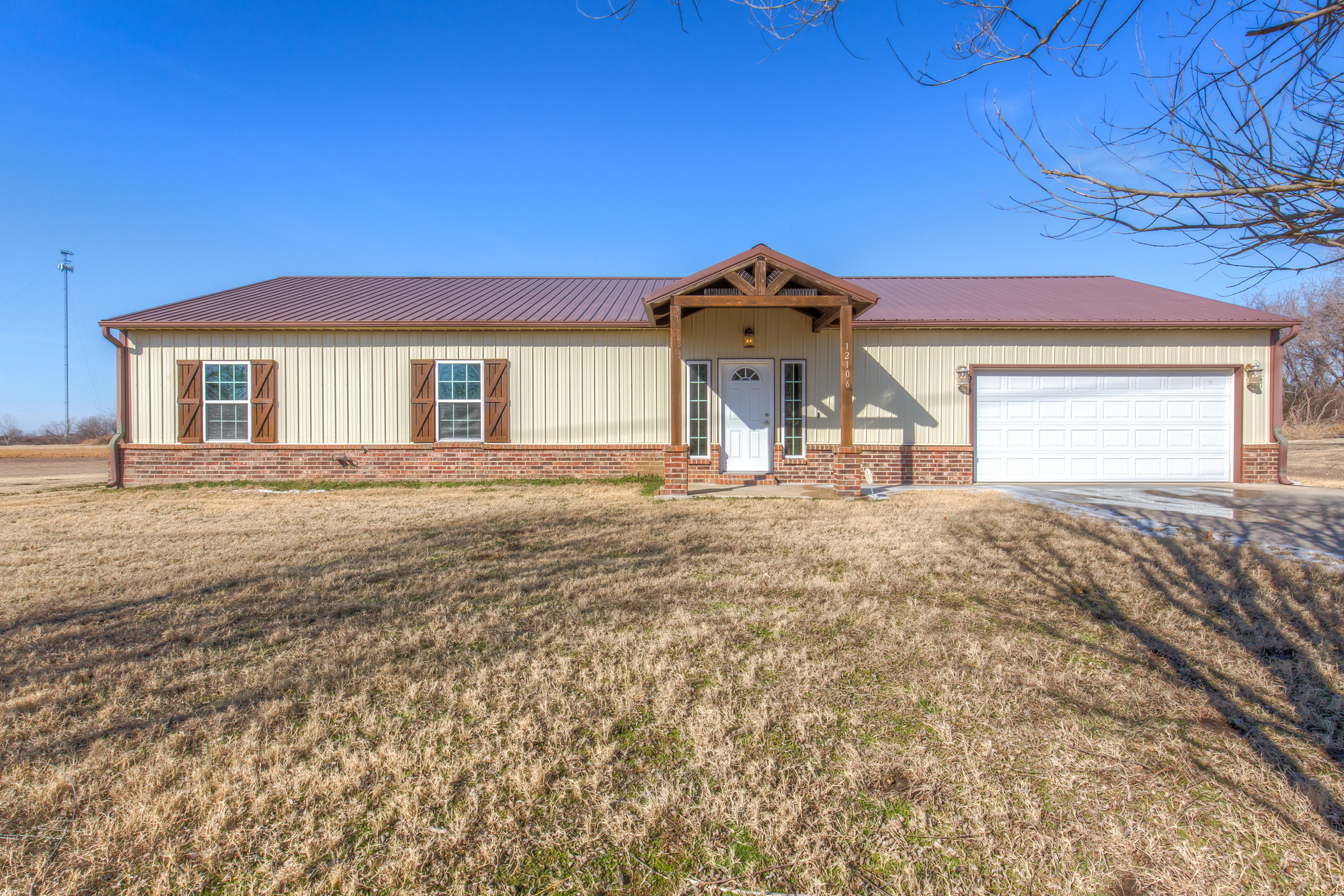 Remarkable One-level Home on One Acre! | The Wolek Group | Tulsa Realtor header image.