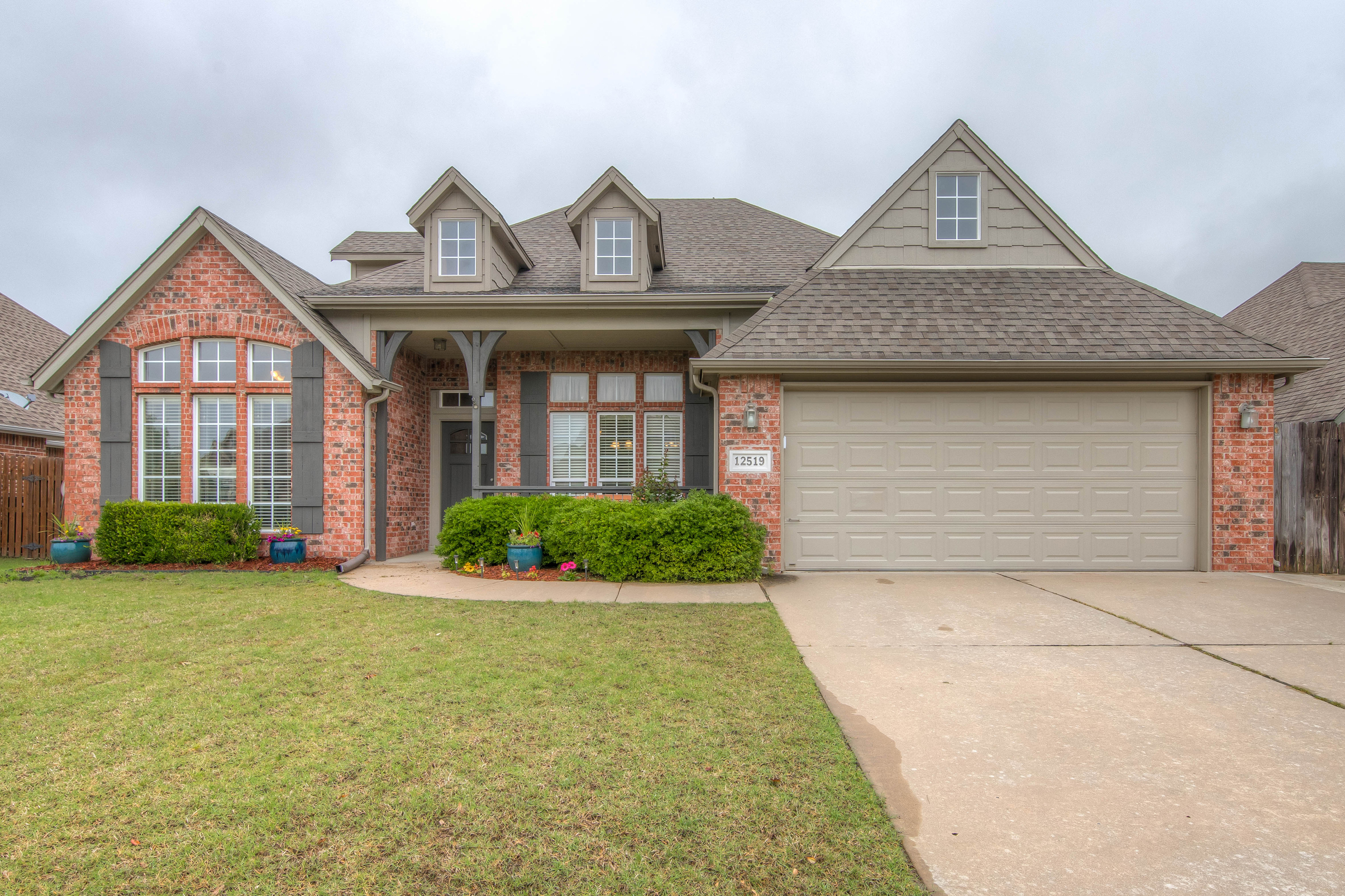 Exceptional floor plan - THE WOLEK GROUP | TULSA REALTOR header image.