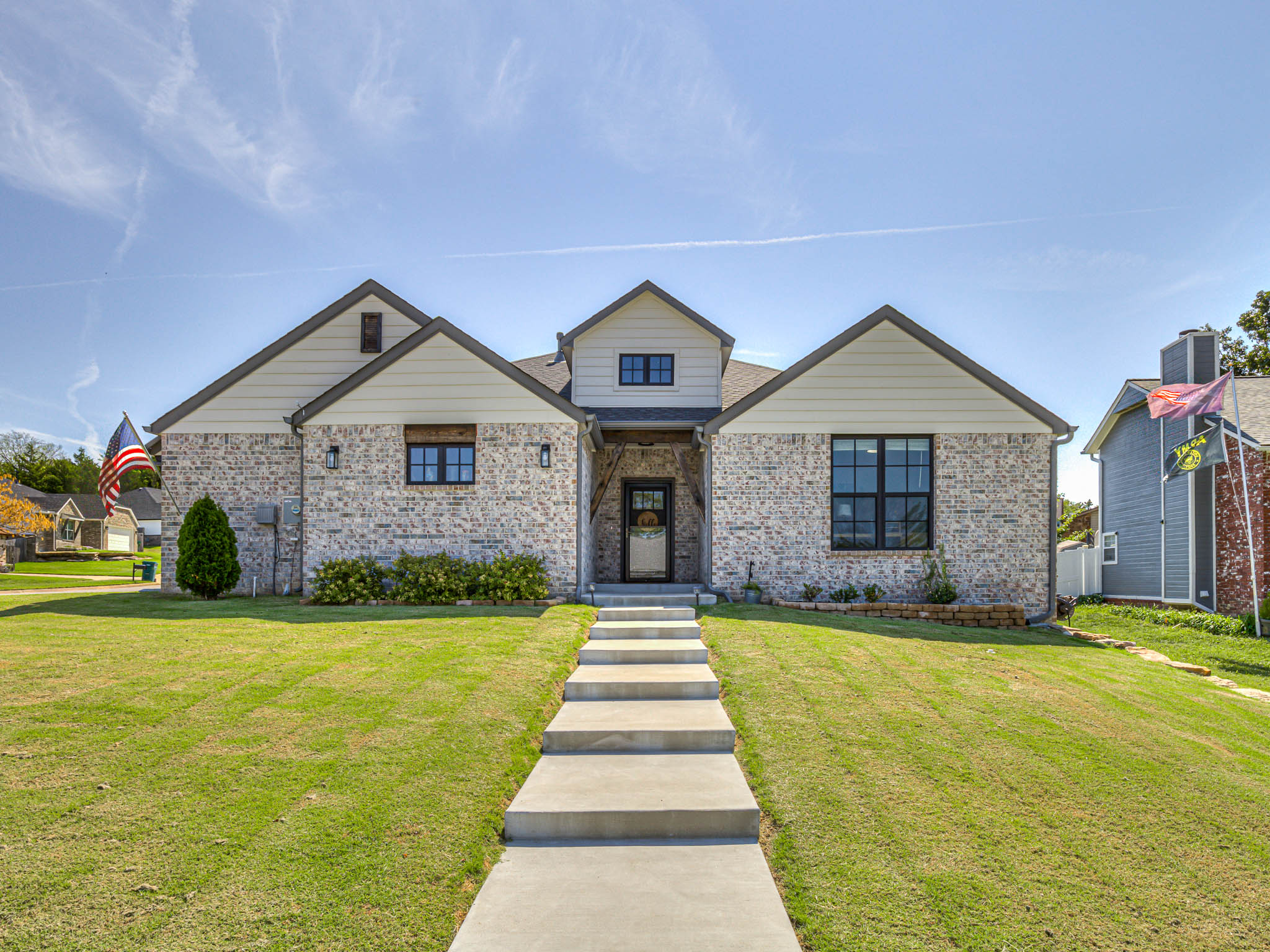 SAND SPRINGS CHARMER! | Tulsa Real Estate header image.