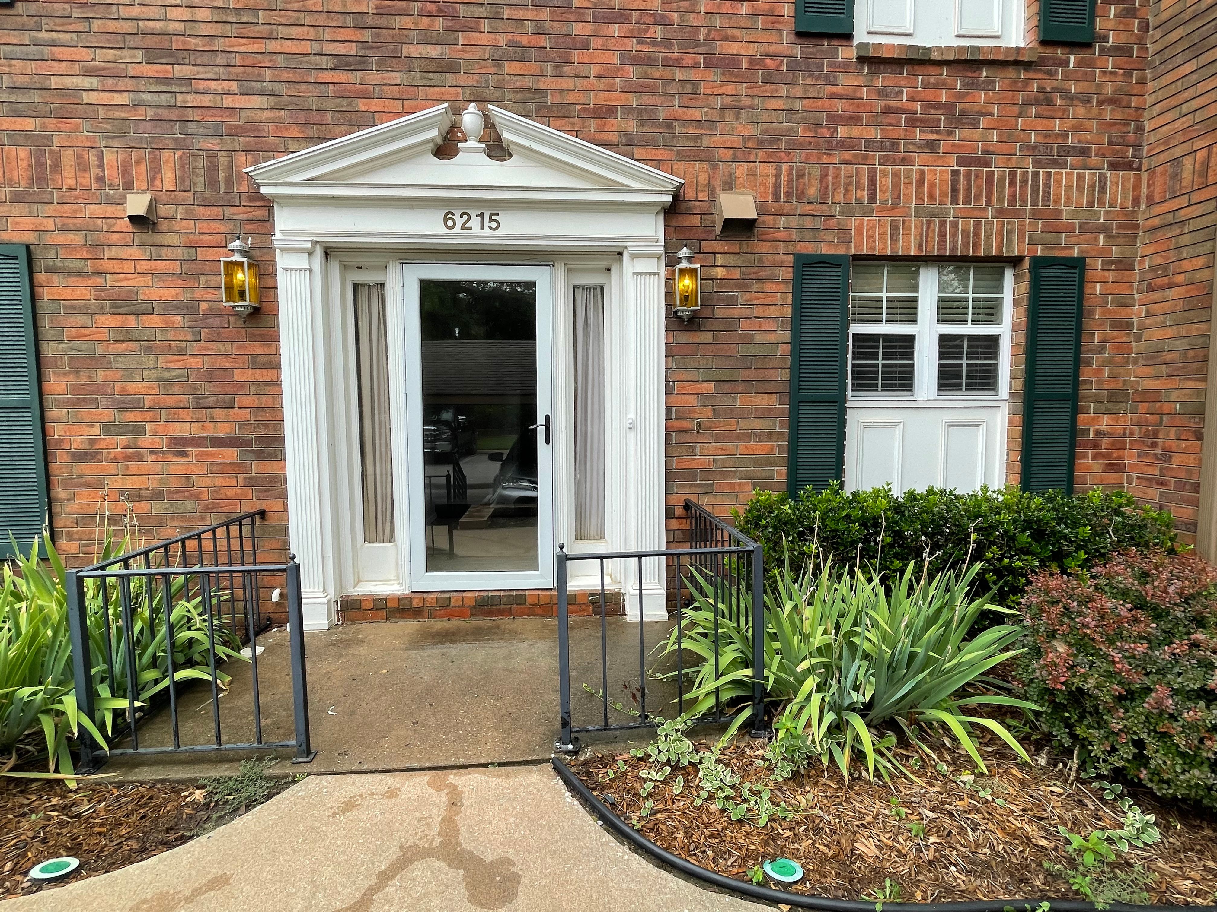 NEAT AND CLEAN - MOVE-IN READY | Tulsa Real Estate header image.