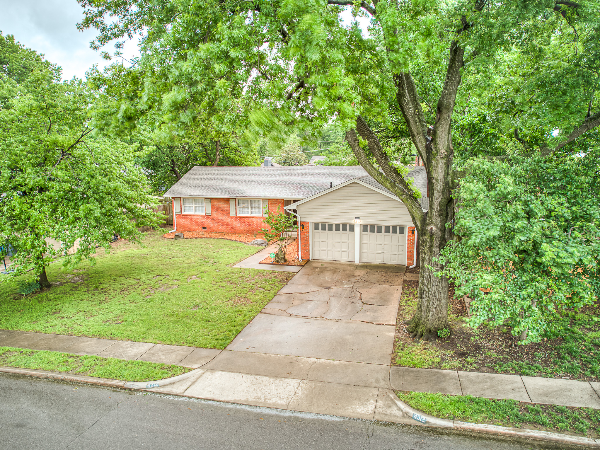 Beautifully Updated | Tulsa Real Estate header image.