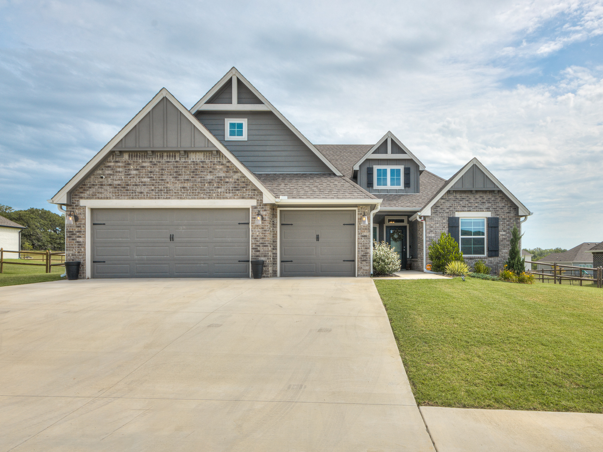 Stunning Property! | Tulsa Real Estate header image.